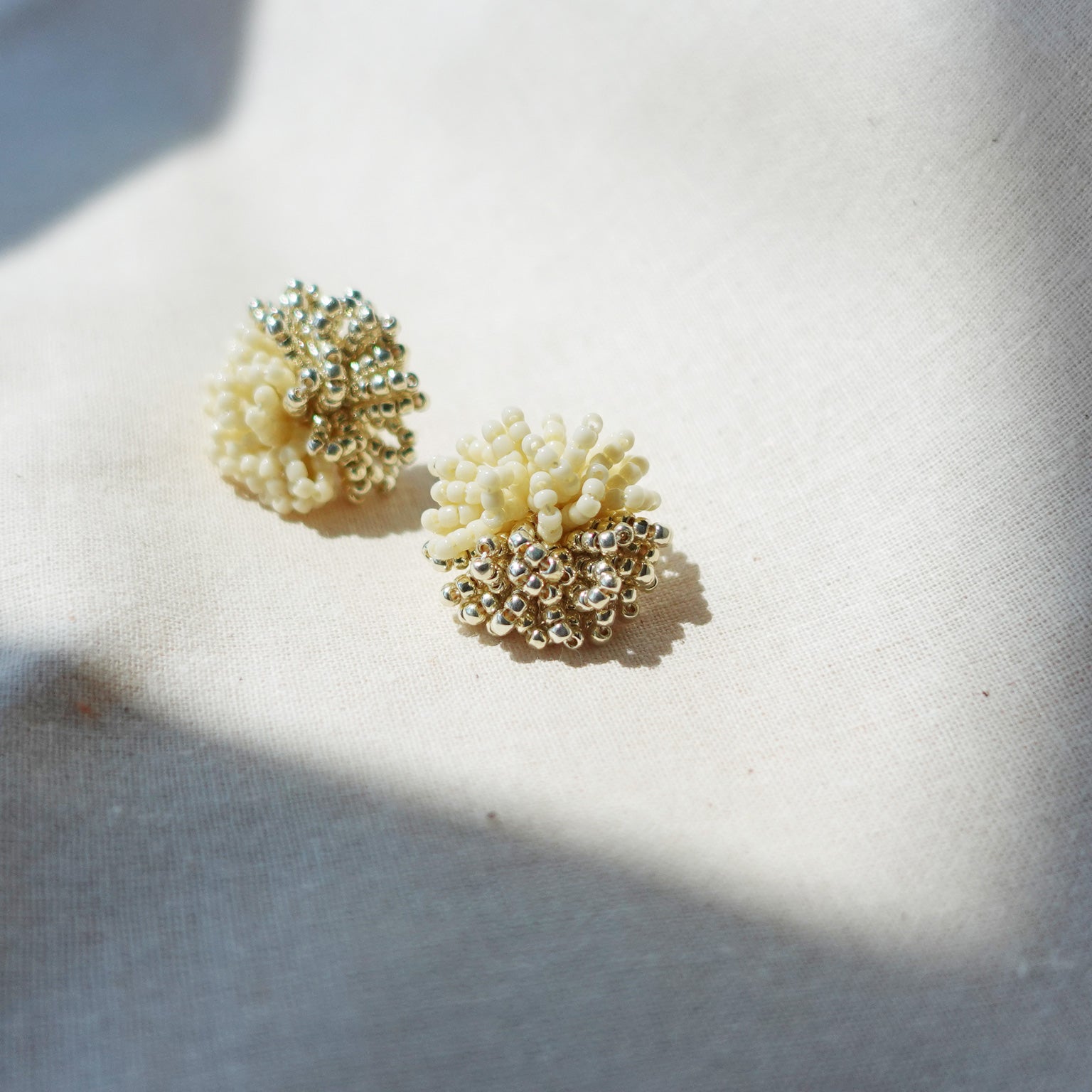 Anemone Stud Earrings in Milk White Right