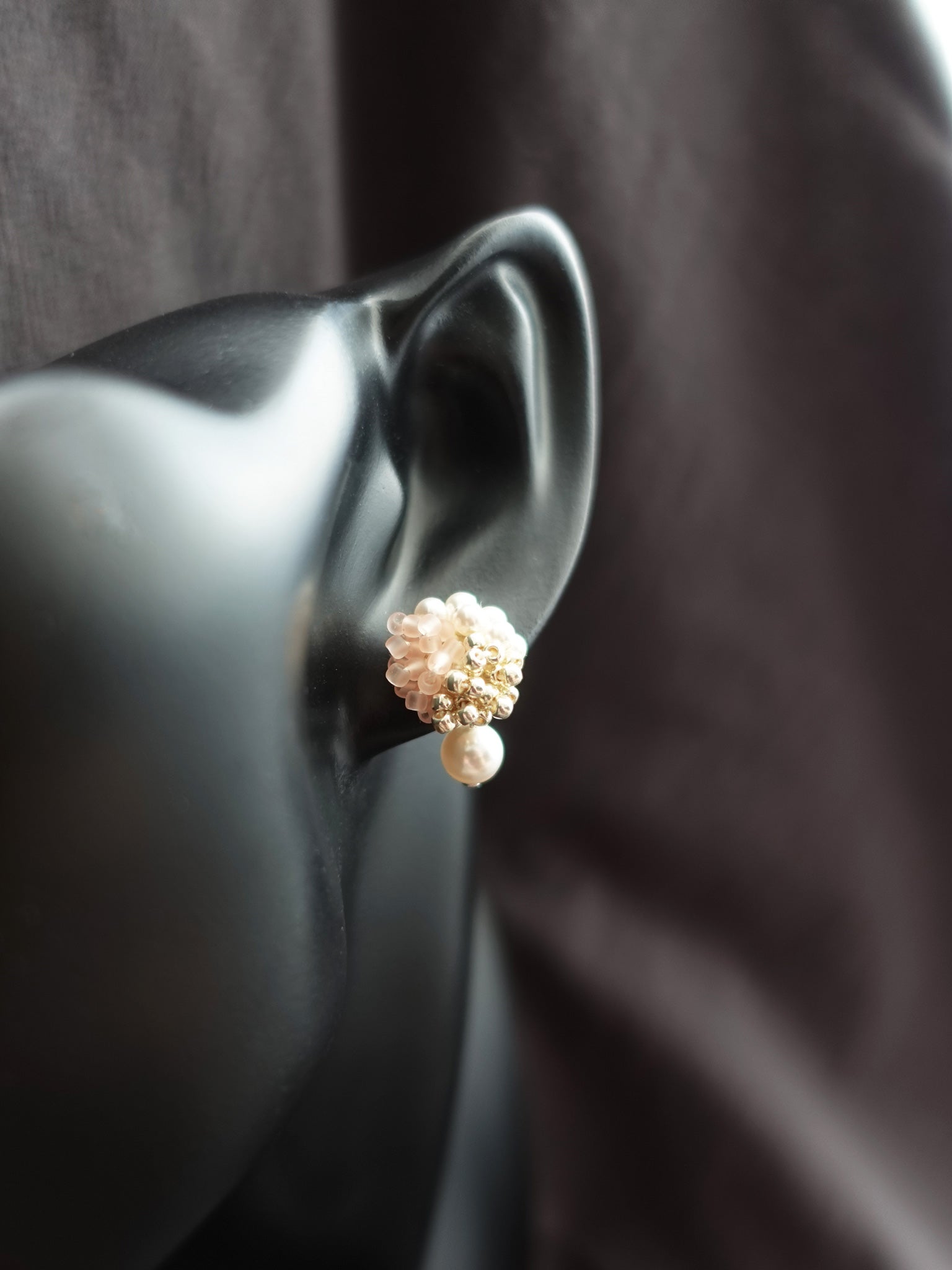 Ariana Mariota Earrings in Blush Pink Bust