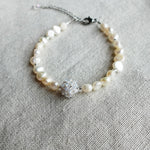 Arwen Bracelet in Grey Front