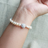 Arwen Bracelet in Grey Model 2