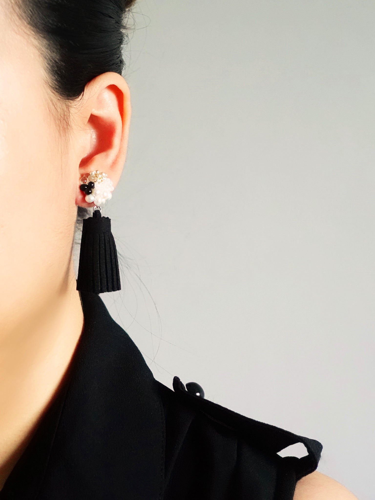 Bada Lucid Tassel Earrings Model
