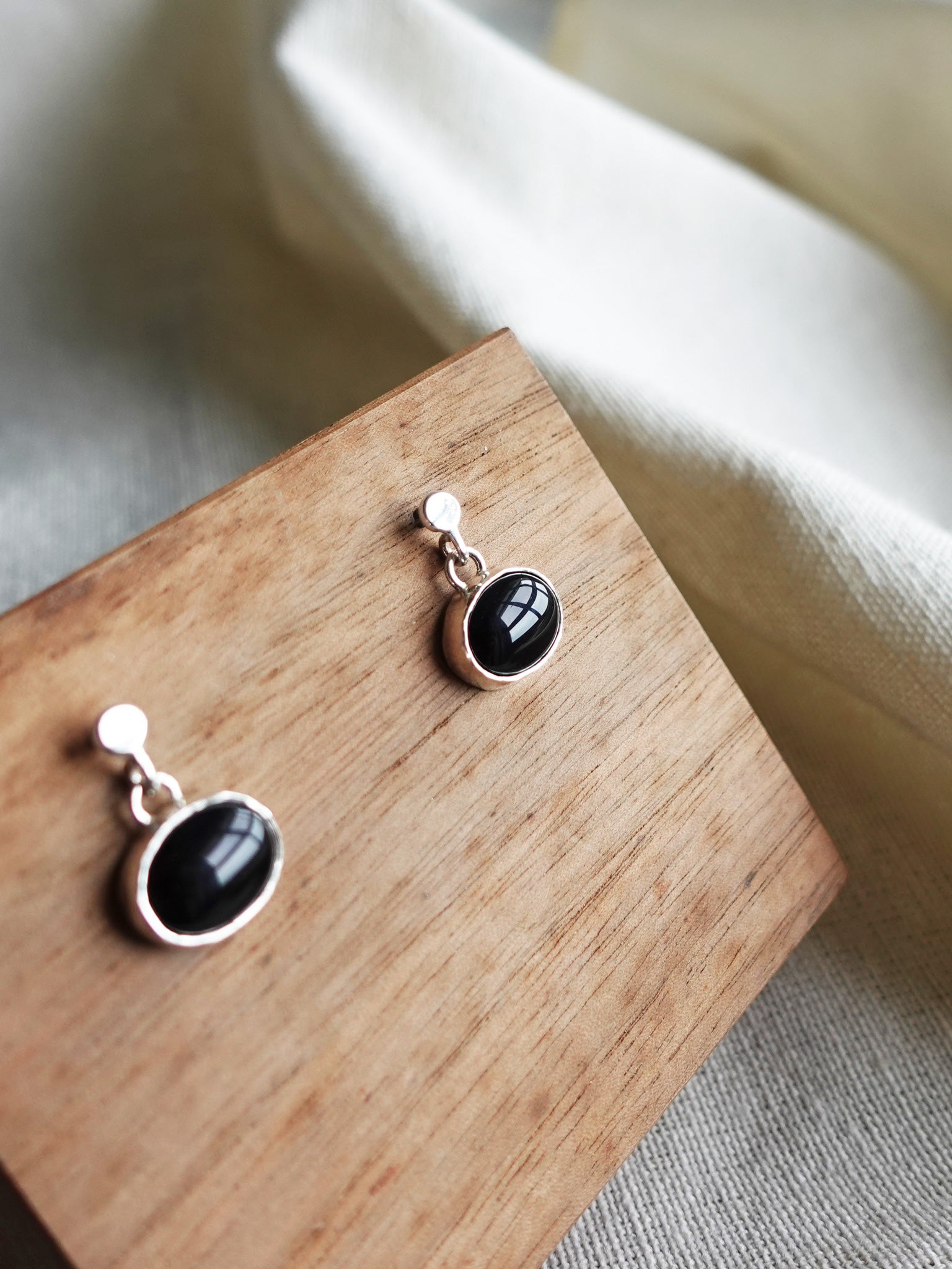 Black Oval Onyx Drop Earrings Side
