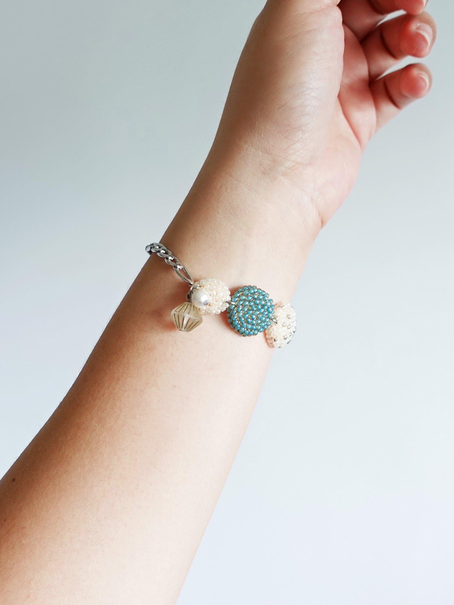 Evardo Bracelet in Ocean Green Hand 2