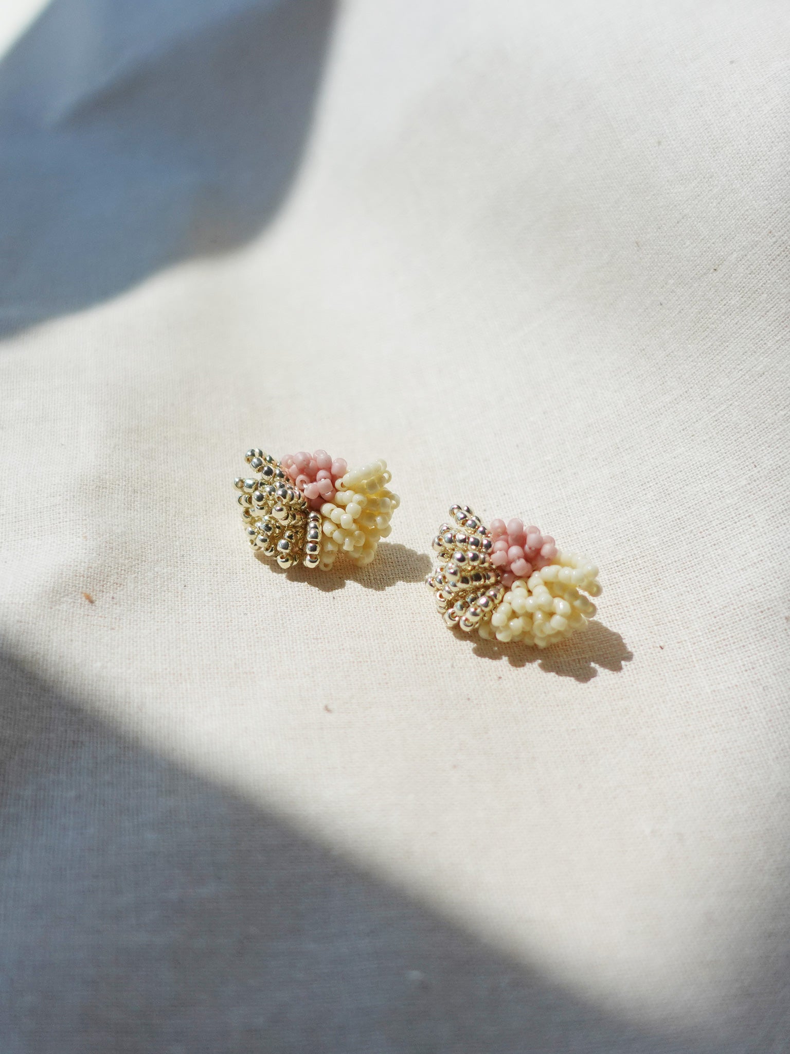 Garde Stud Earrings in Pale Pink Left