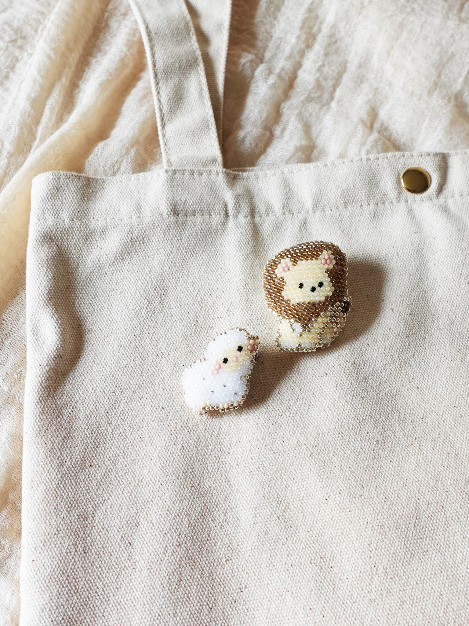 Lion Small Sheep Brooch Pin Bag