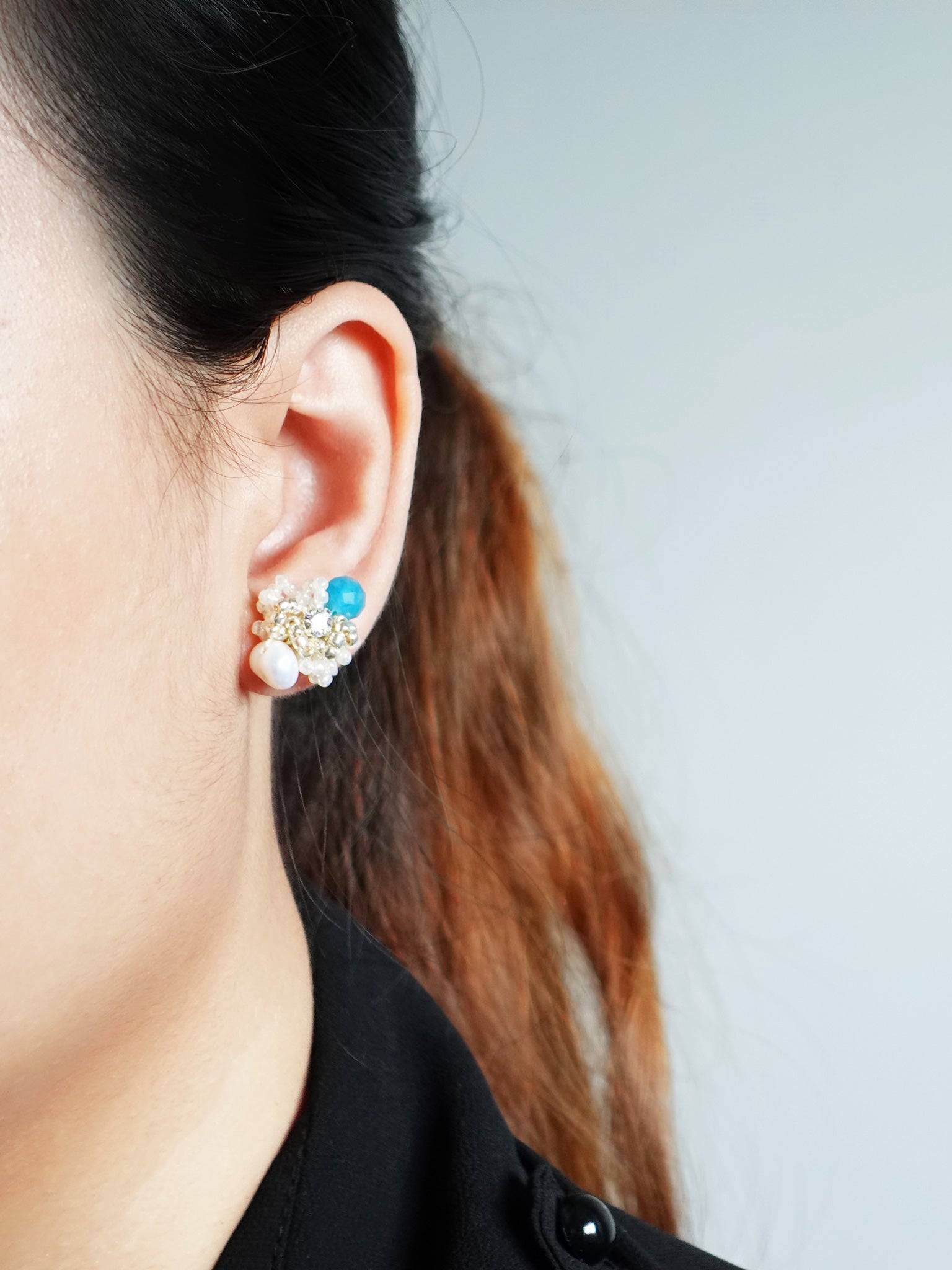 Liriel Apatite Earrings Model