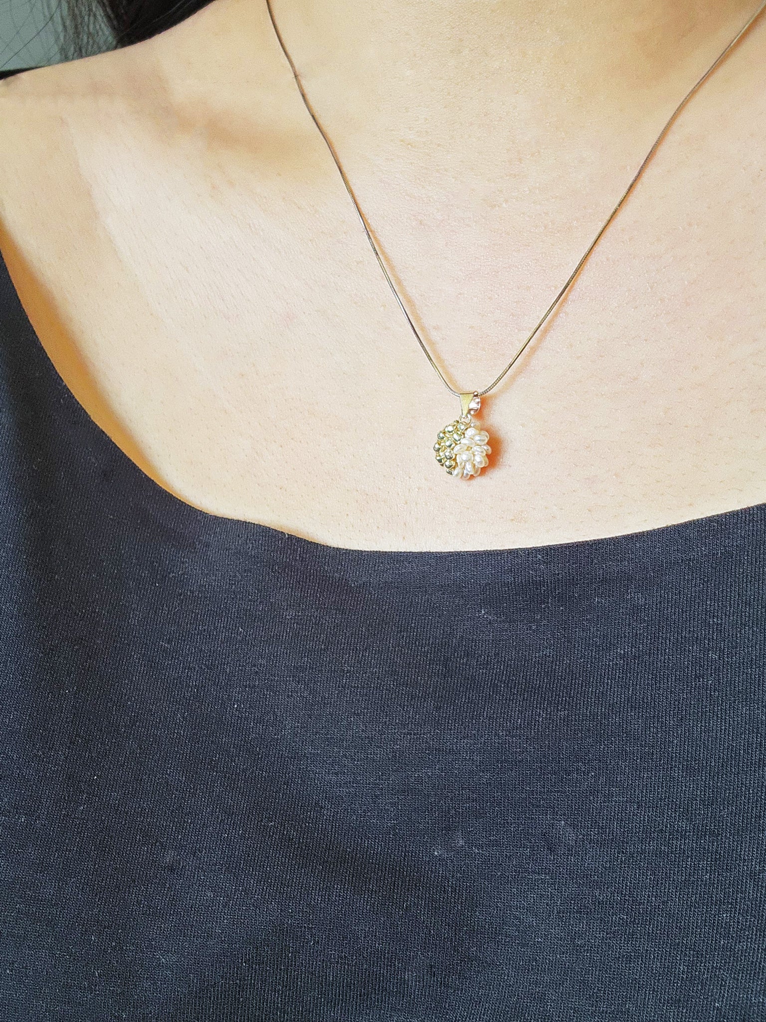 Lucida Last Quarter Necklace in Gold Model