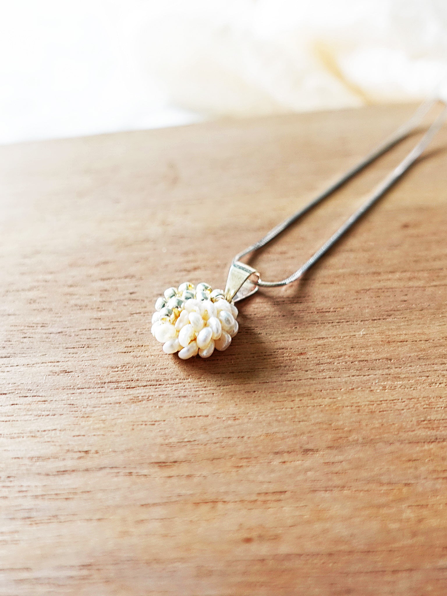 Lucida Last Quarter Necklace in Gold Right