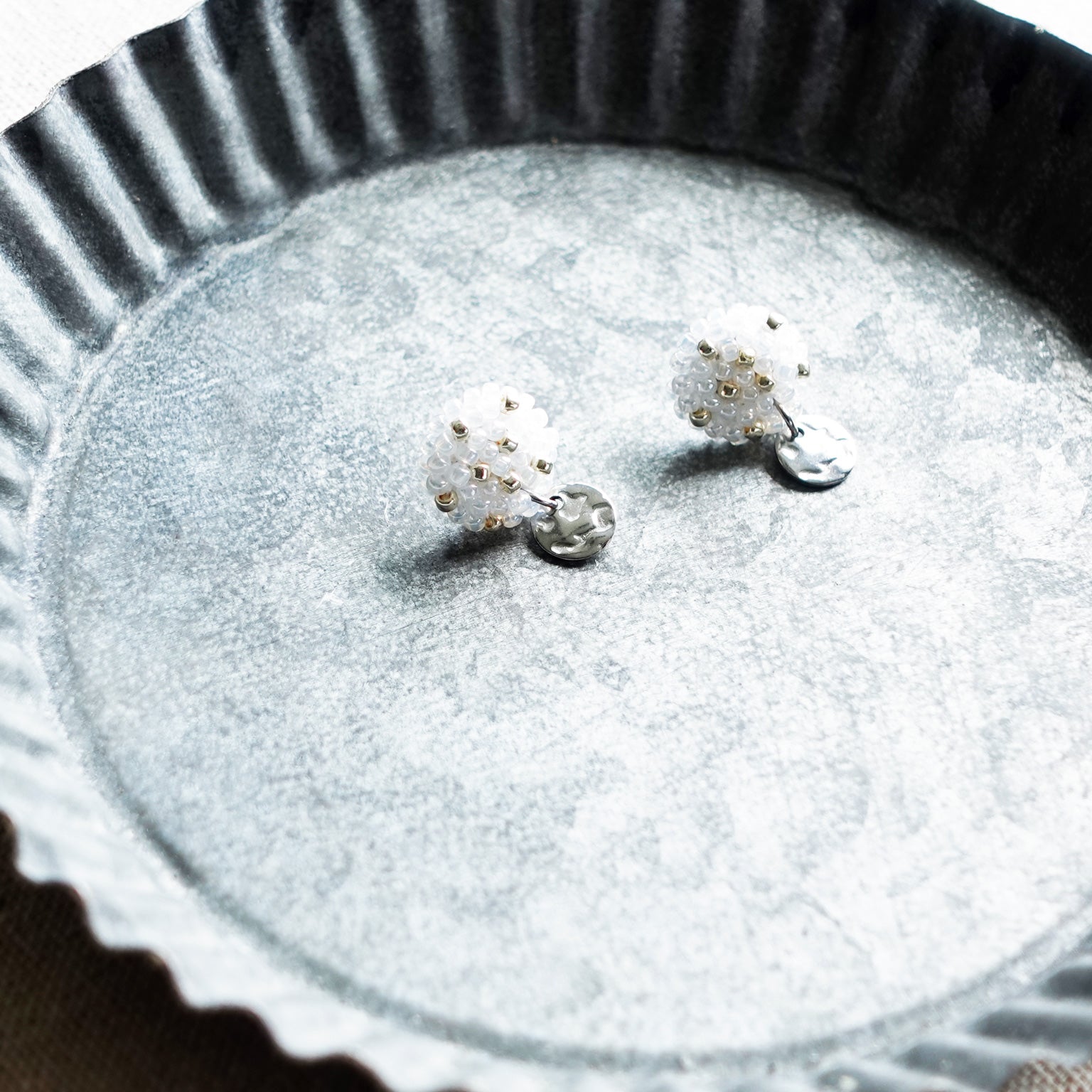 Mona Star Dust Earrings Tray