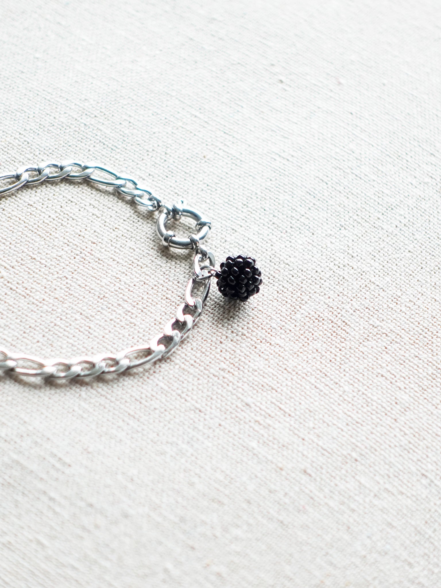 Orb Curb Bracelet in Black Side
