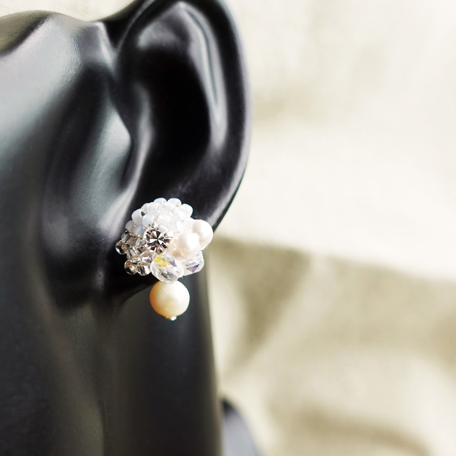 Polaris Phoebe Earrings in Grey Bust