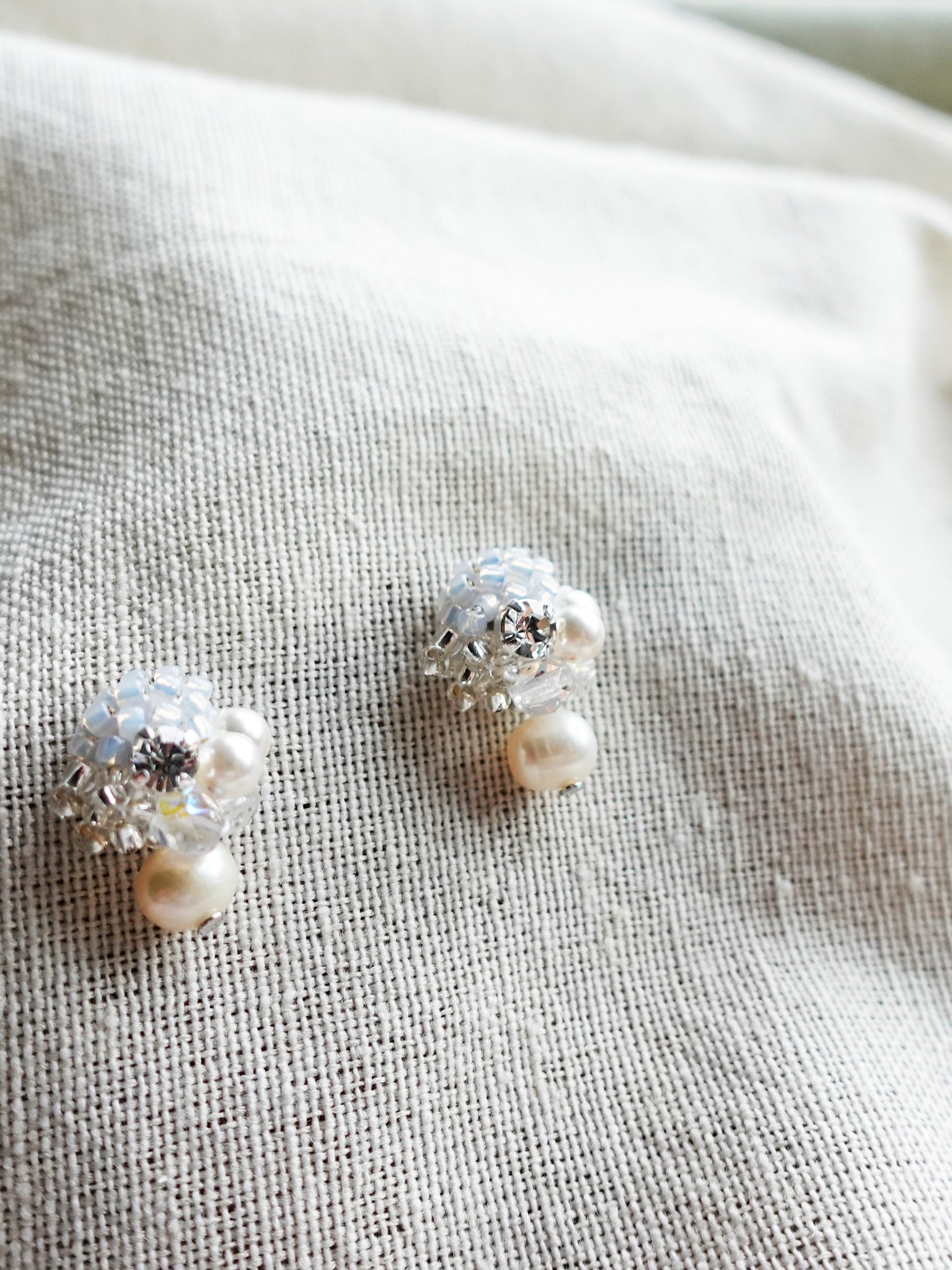 Polaris Phoebe Earrings in Grey Right Left