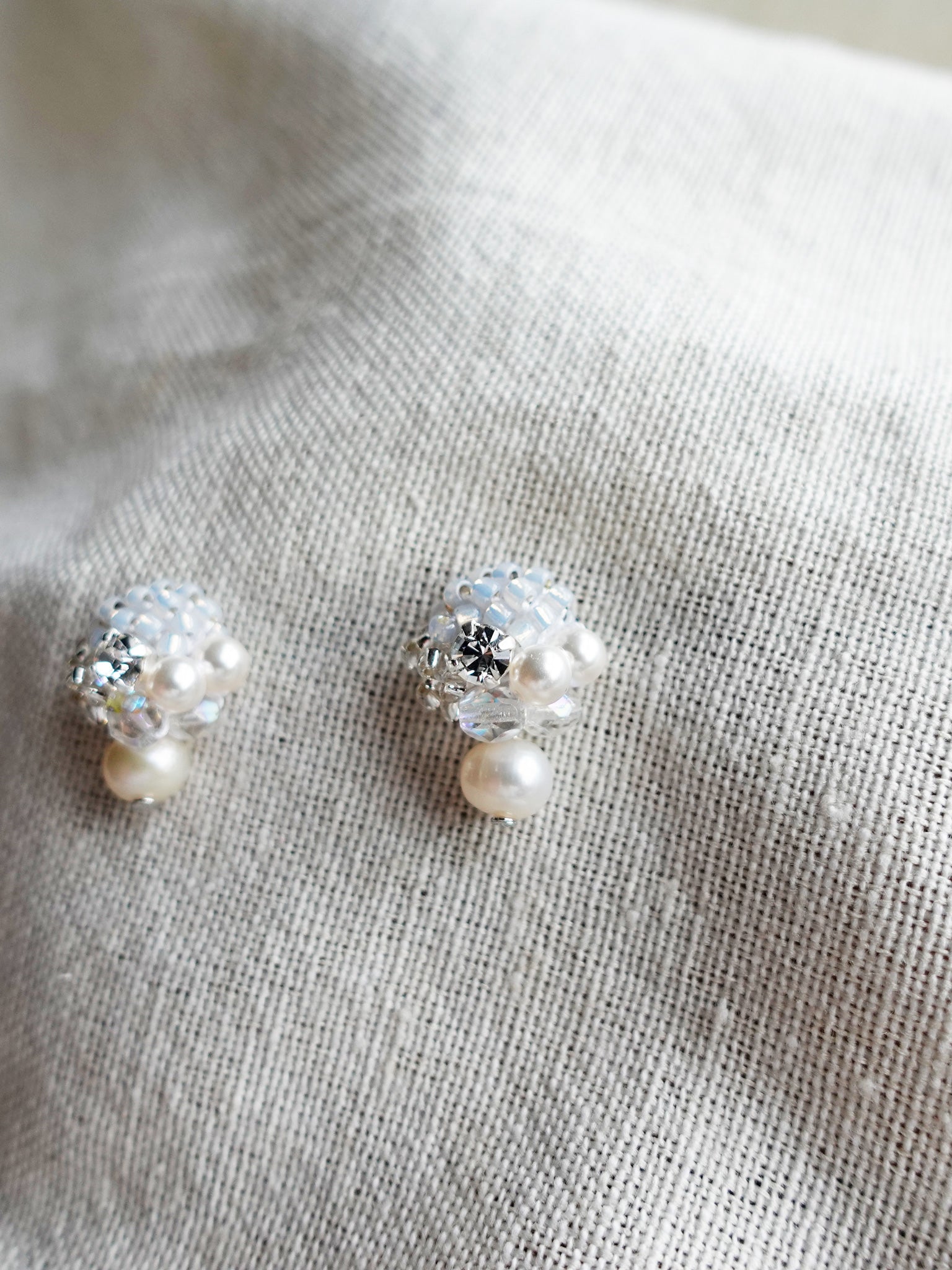 Polaris Phoebe Earrings in Grey Right