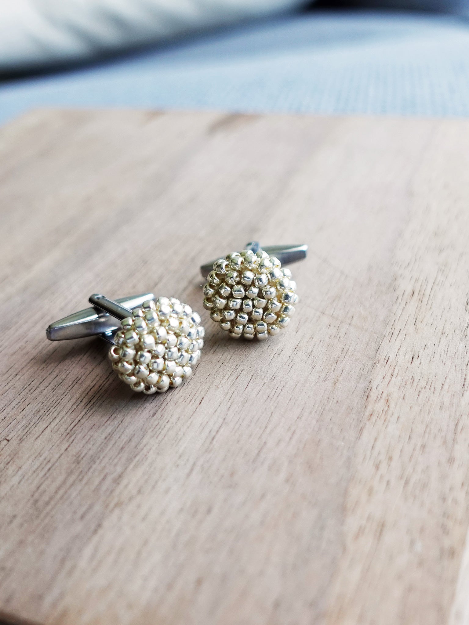 Prelude Delica Cufflink in Gold Display