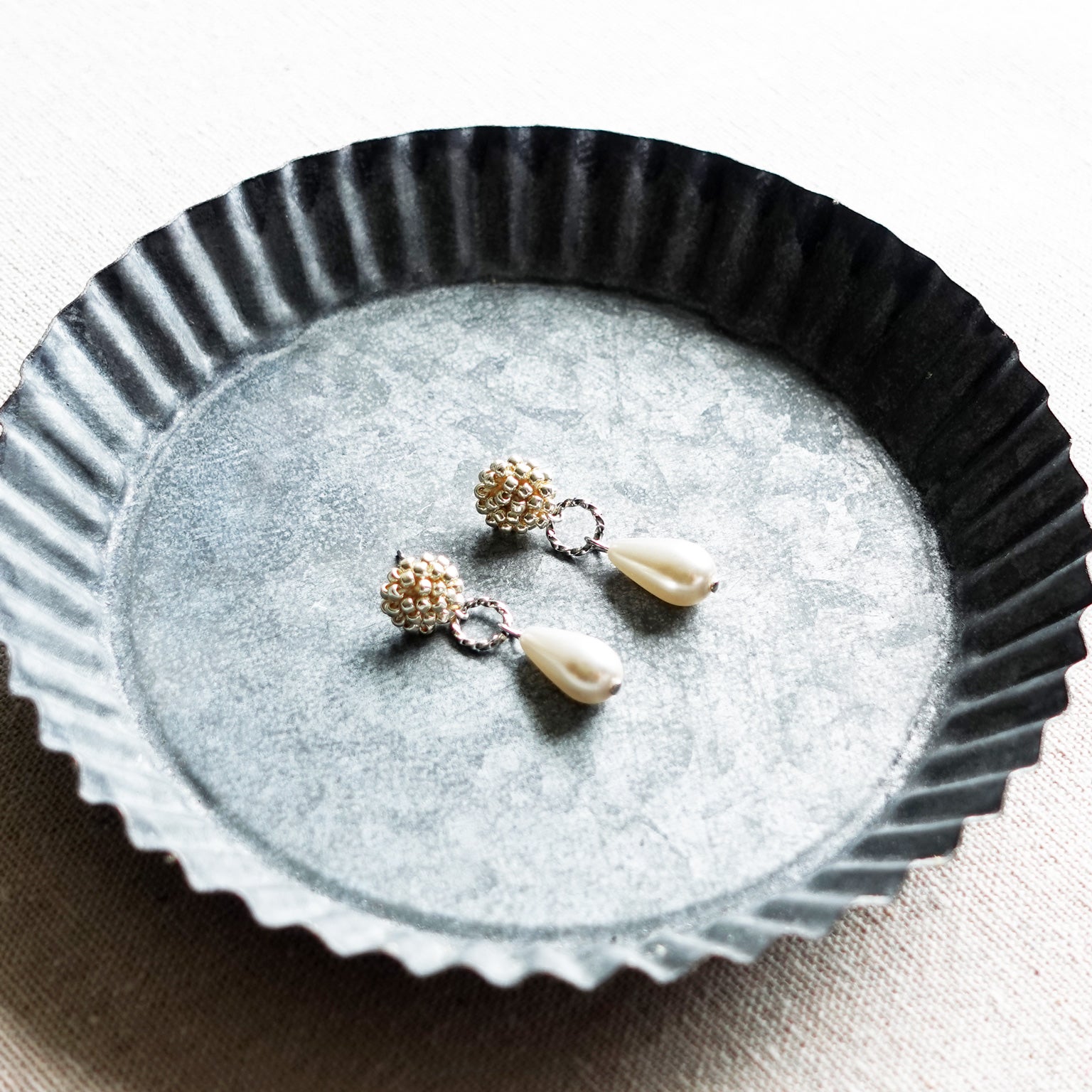 Serena Earrings in Gold Tray