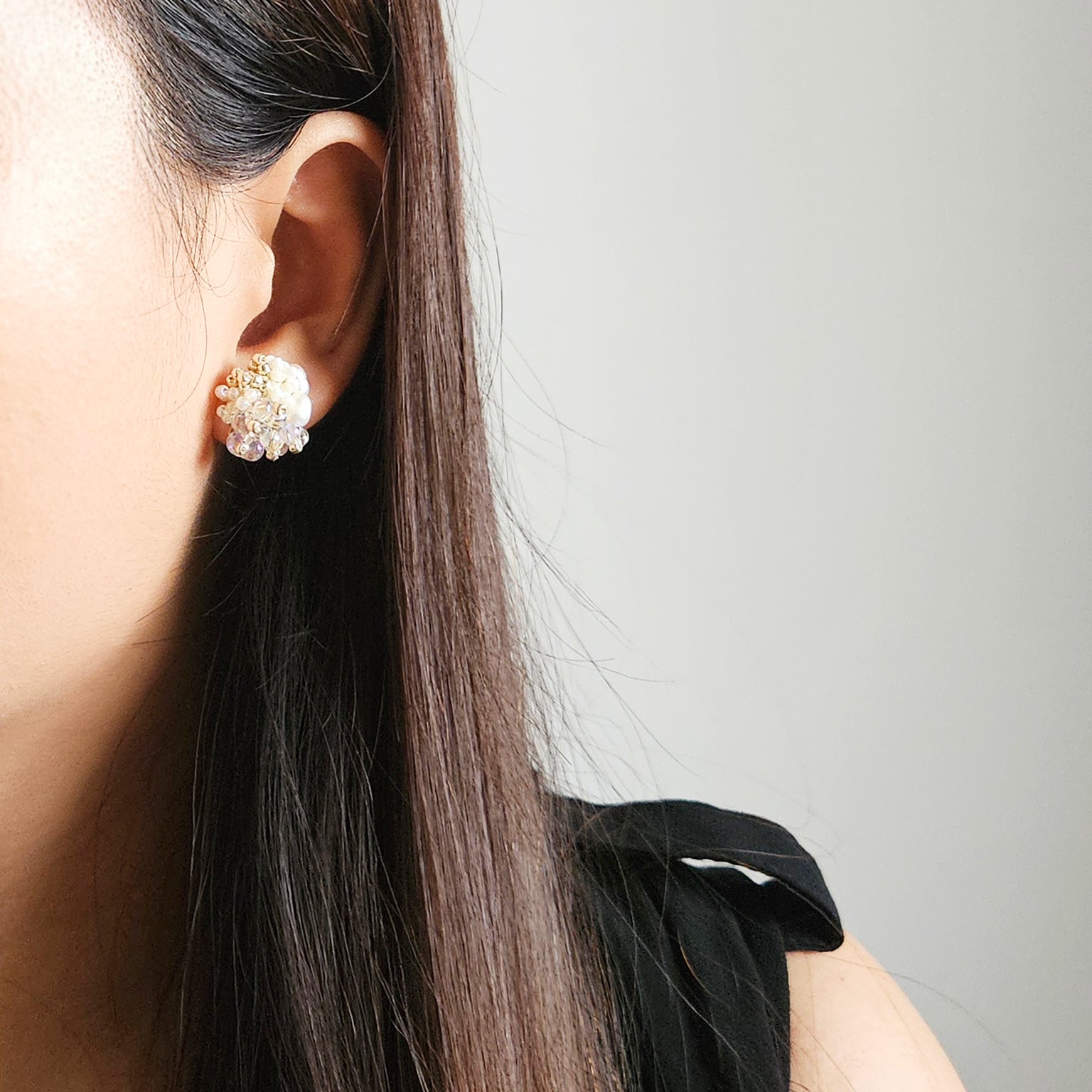 Sophia Stud Earrings Model