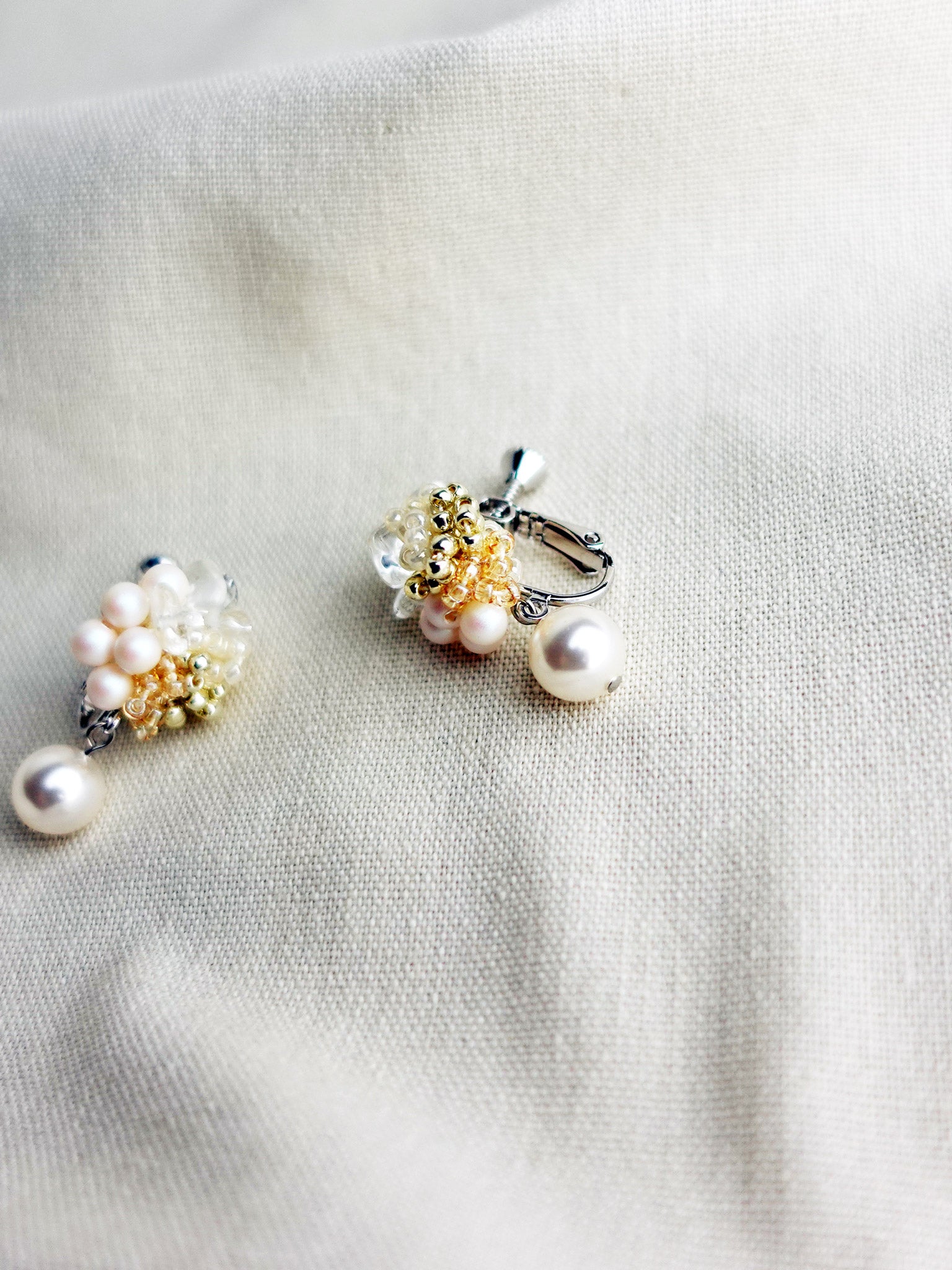 Anastasia Mariota Clip-on Earrings in Ivory Back