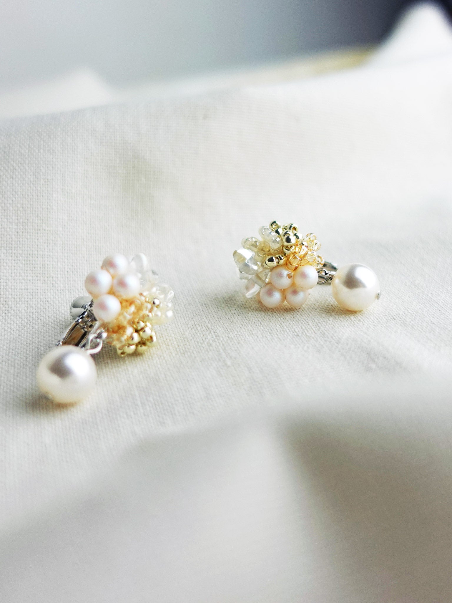 Anastasia Mariota Clip-on Earrings in Ivory Right