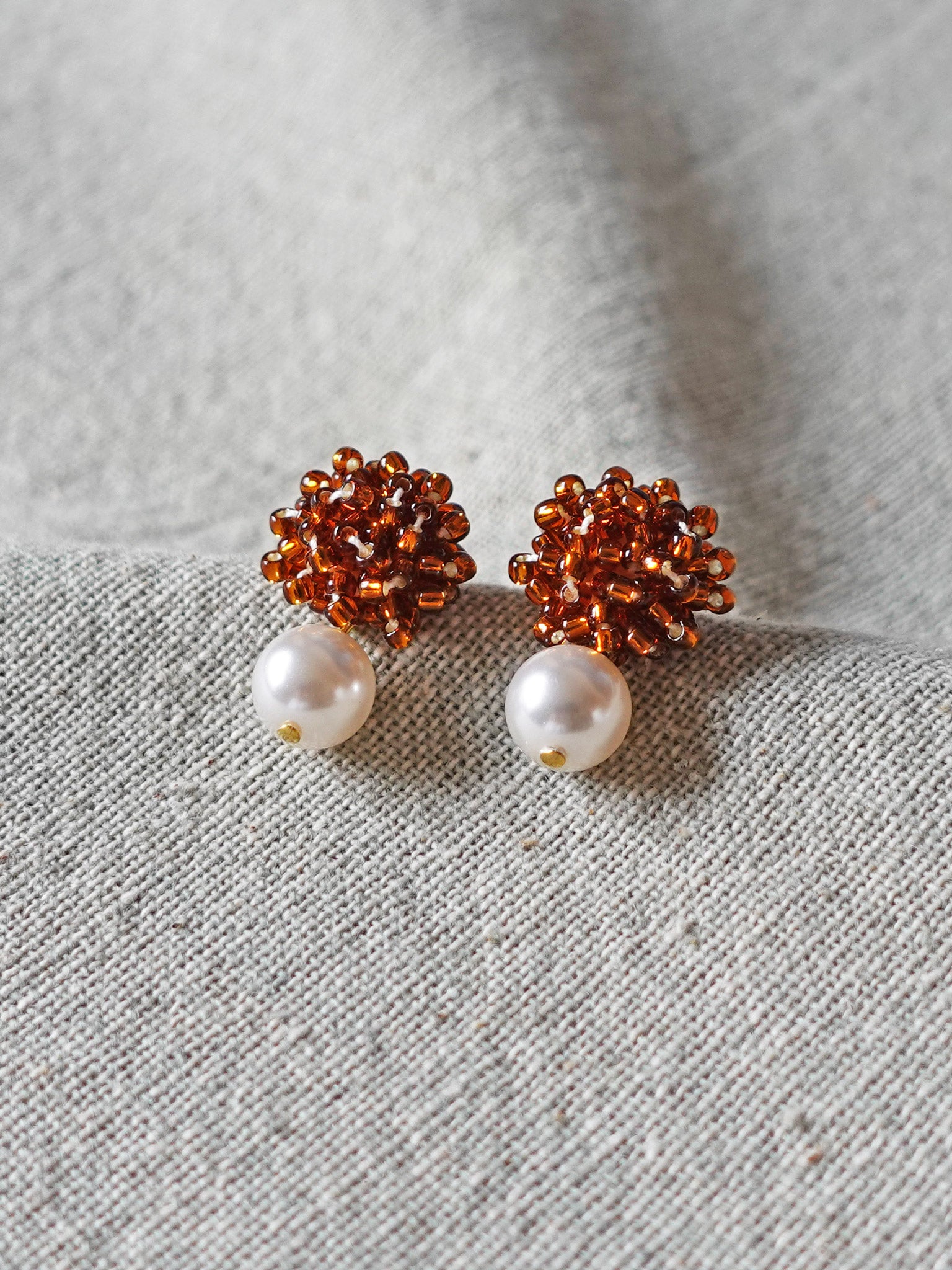Ariel Mariota Earrings in Dark Amber Front