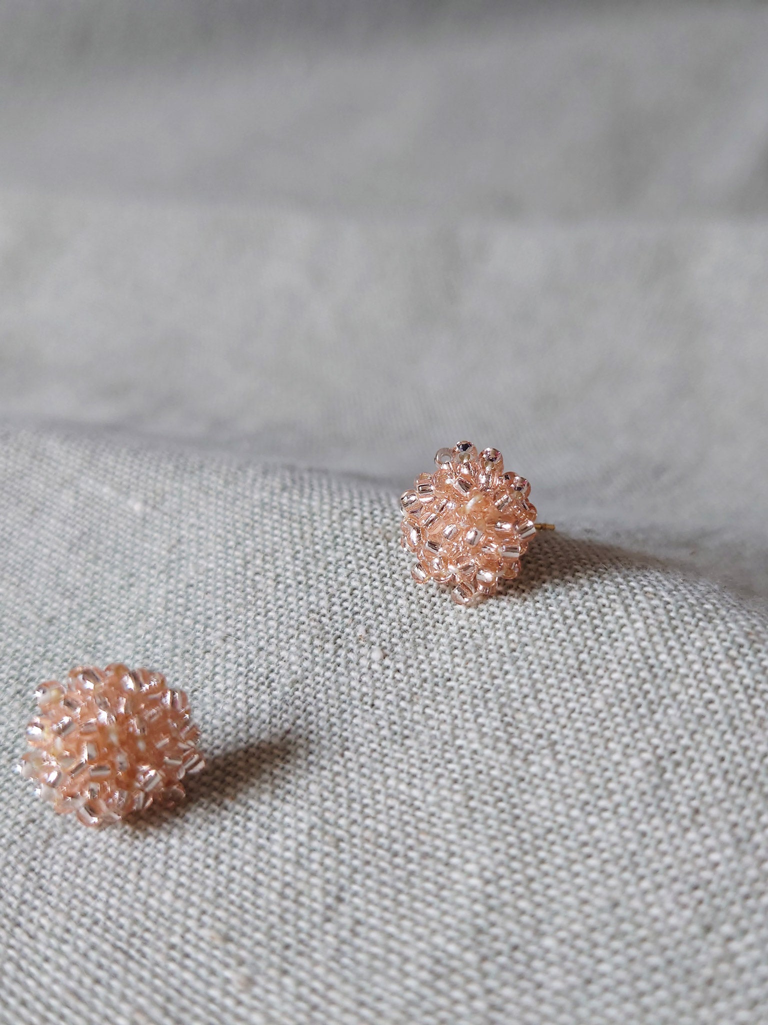 Ariel Stud Earrings in Champagne Pink Single
