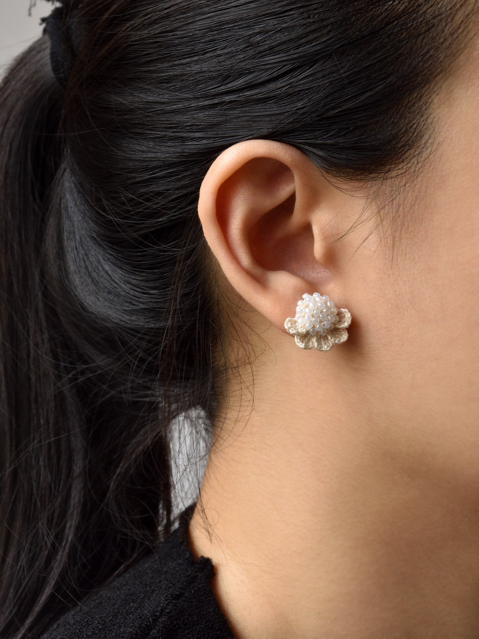 Beads Crochet Coneflower Studs with Model