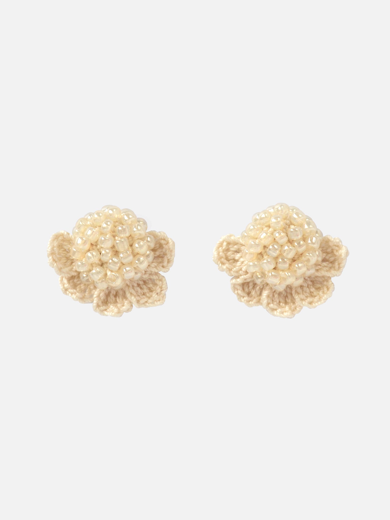 Beads Crochet Coneflower Studs in Ivory Primary