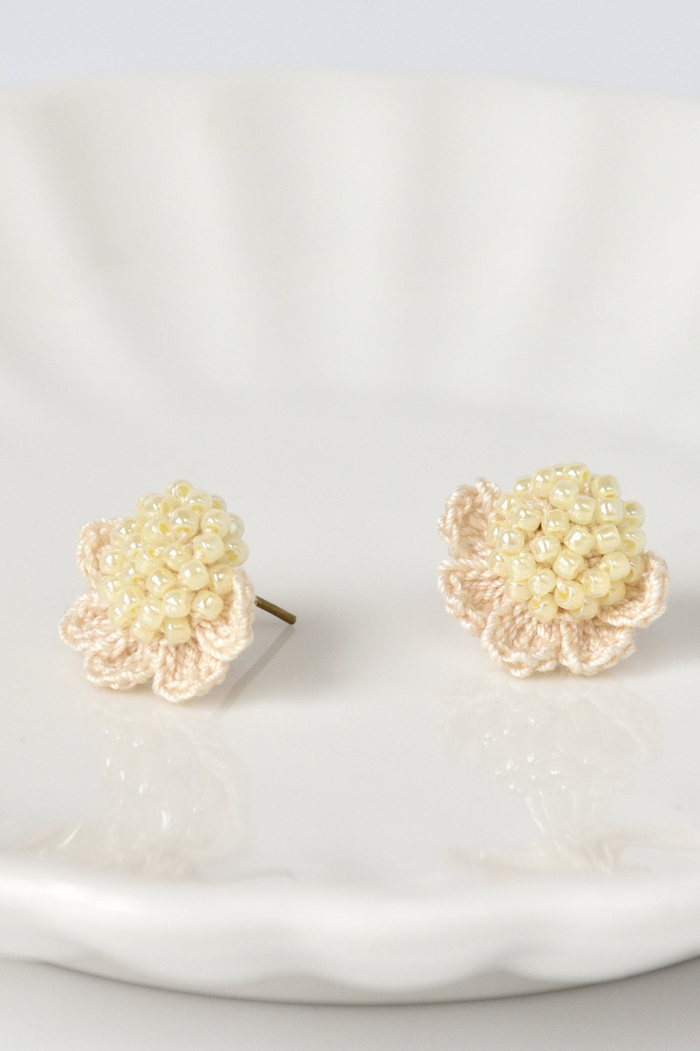 Beads Crochet Coneflower Studs in Yellow Left