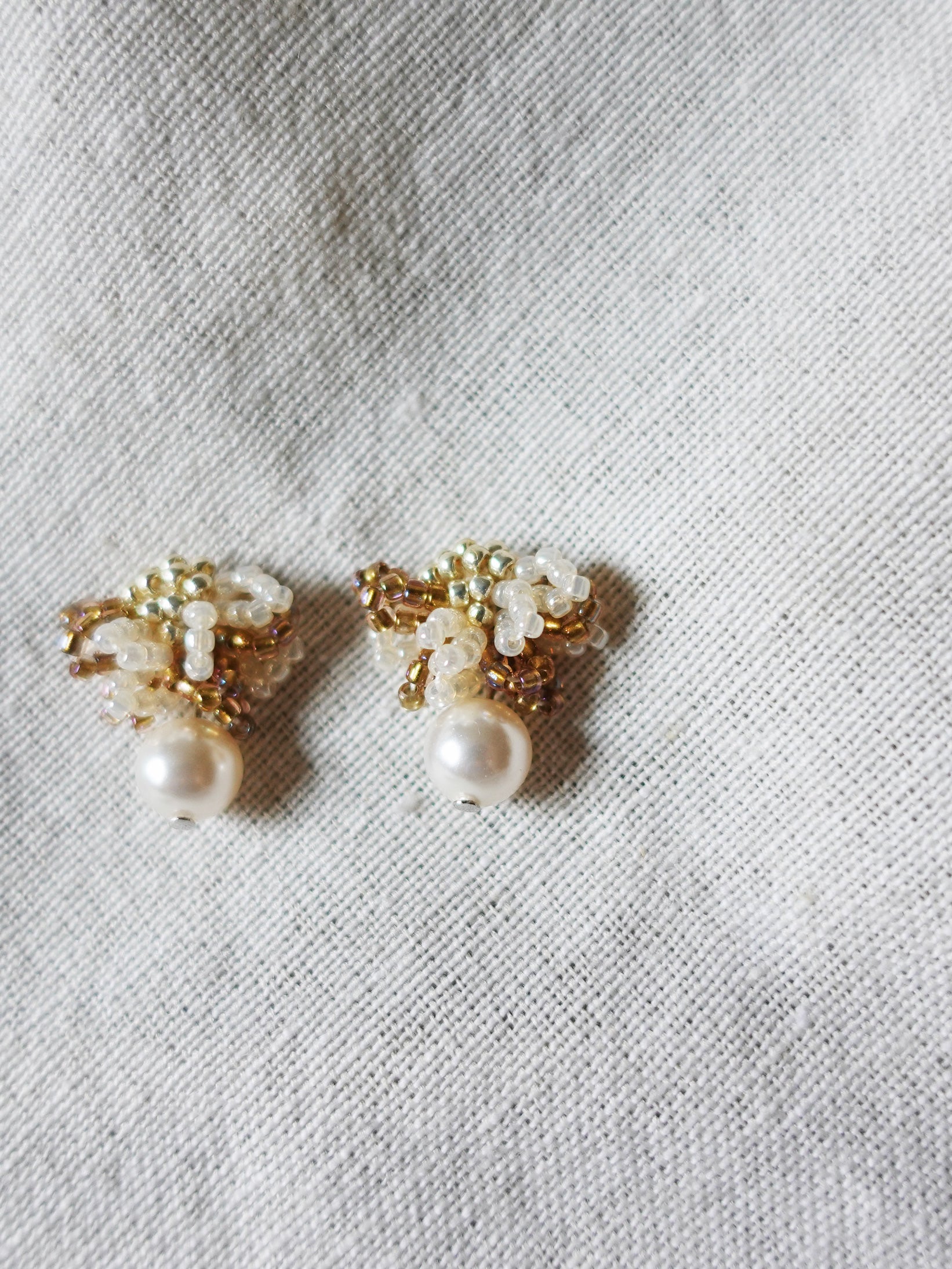 Camellia Mariota Bicolor Earrings in Caramel Brown Front
