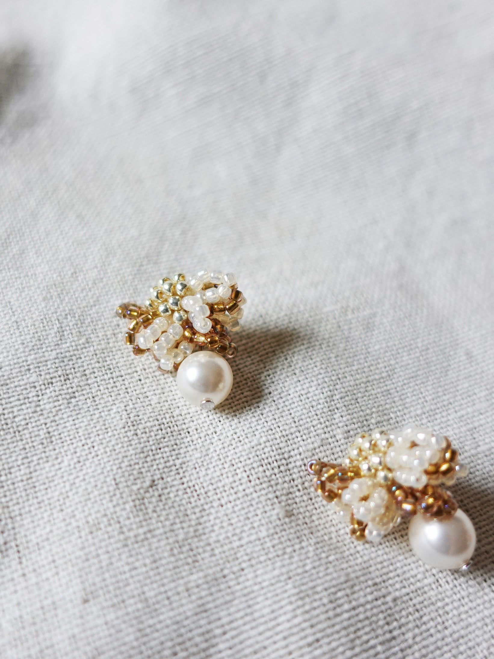 Camellia Mariota Bicolor Earrings in Caramel Brown Side