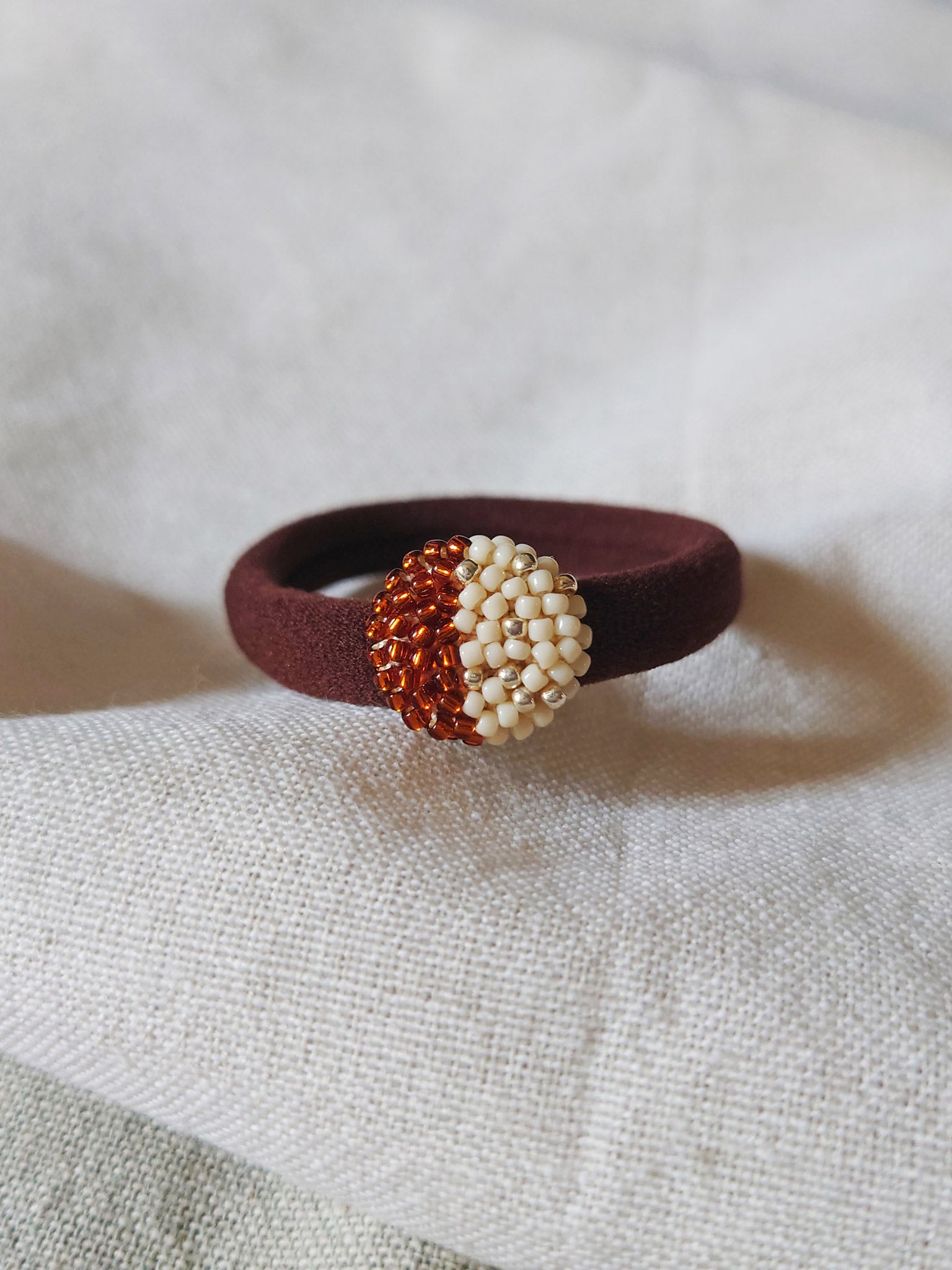 Cara Hair Tie in Dark Amber Front