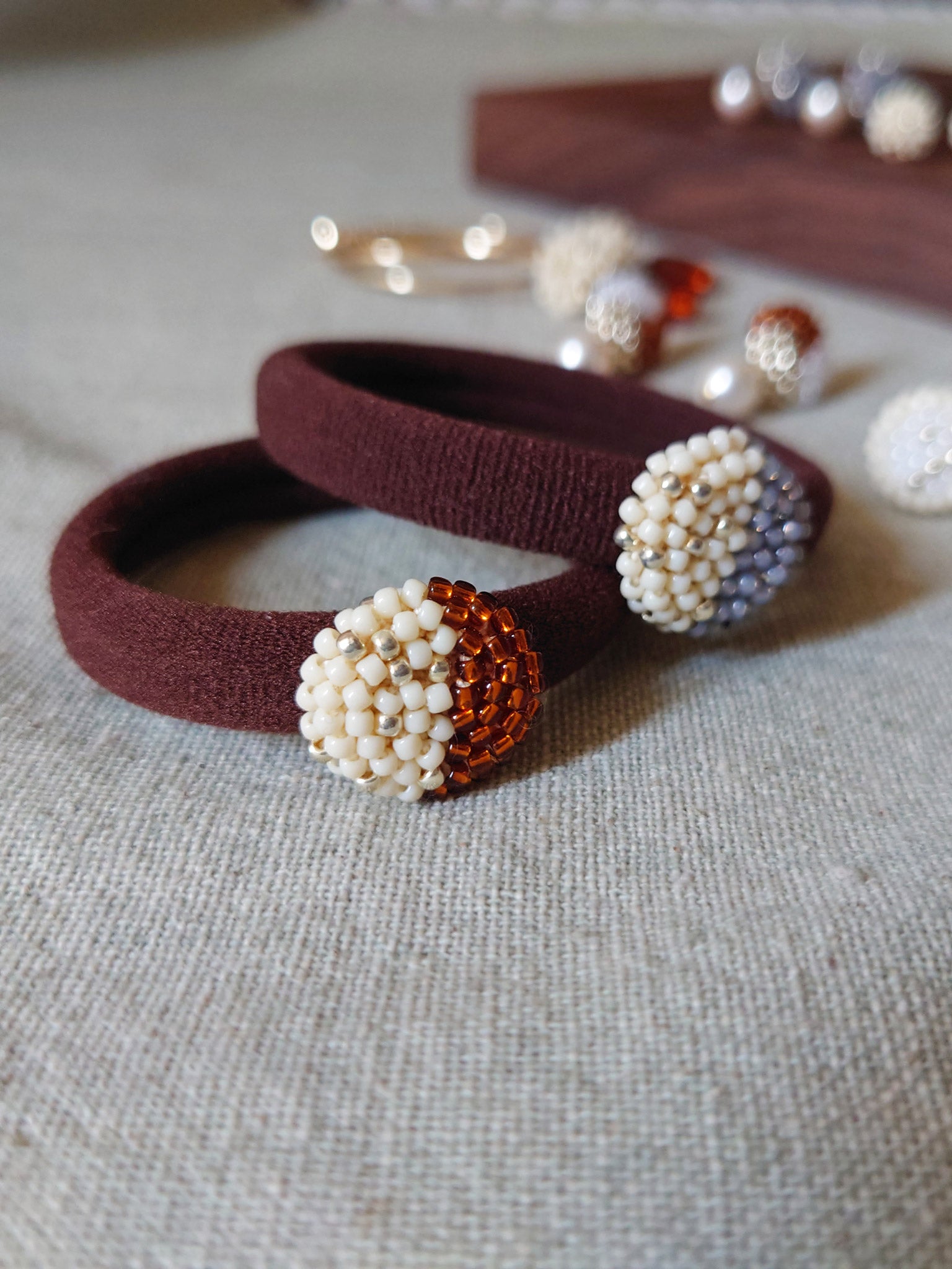 Cara Hair Tie in Dark Amber Group