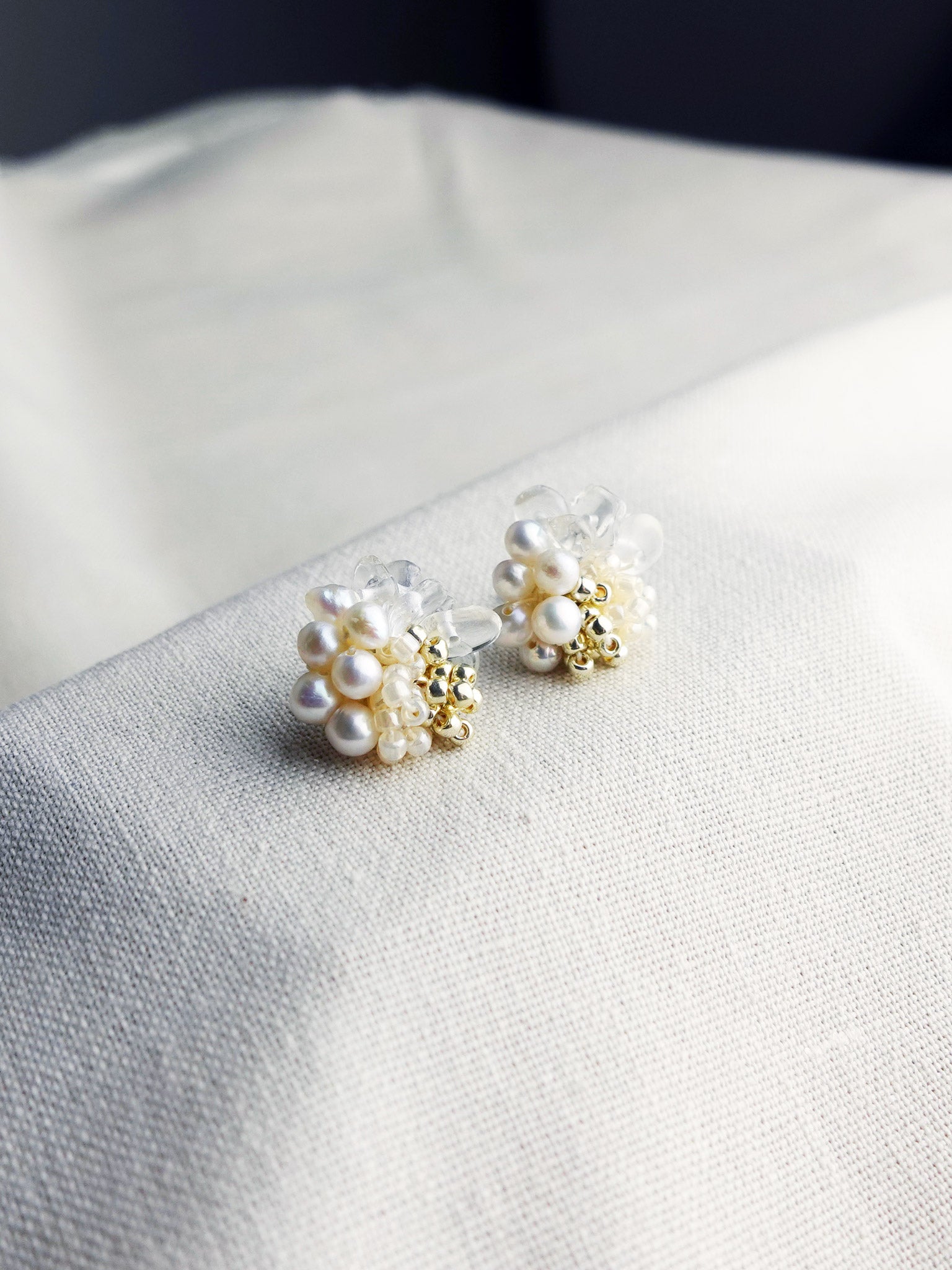 Diana Stud Earrings in Gold Left