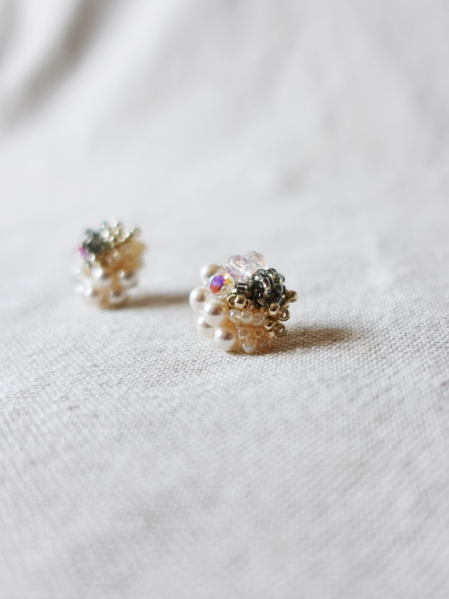Fantasia Stud Earrings in Diamond Black Close