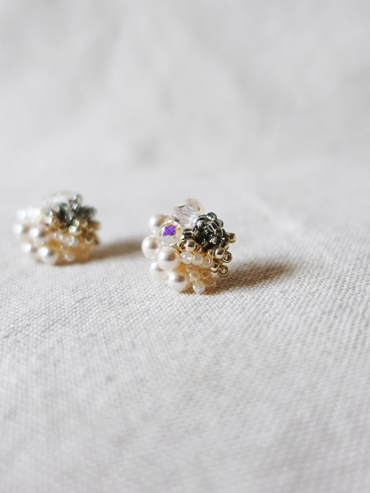 Fantasia Stud Earrings in Diamond Black Right