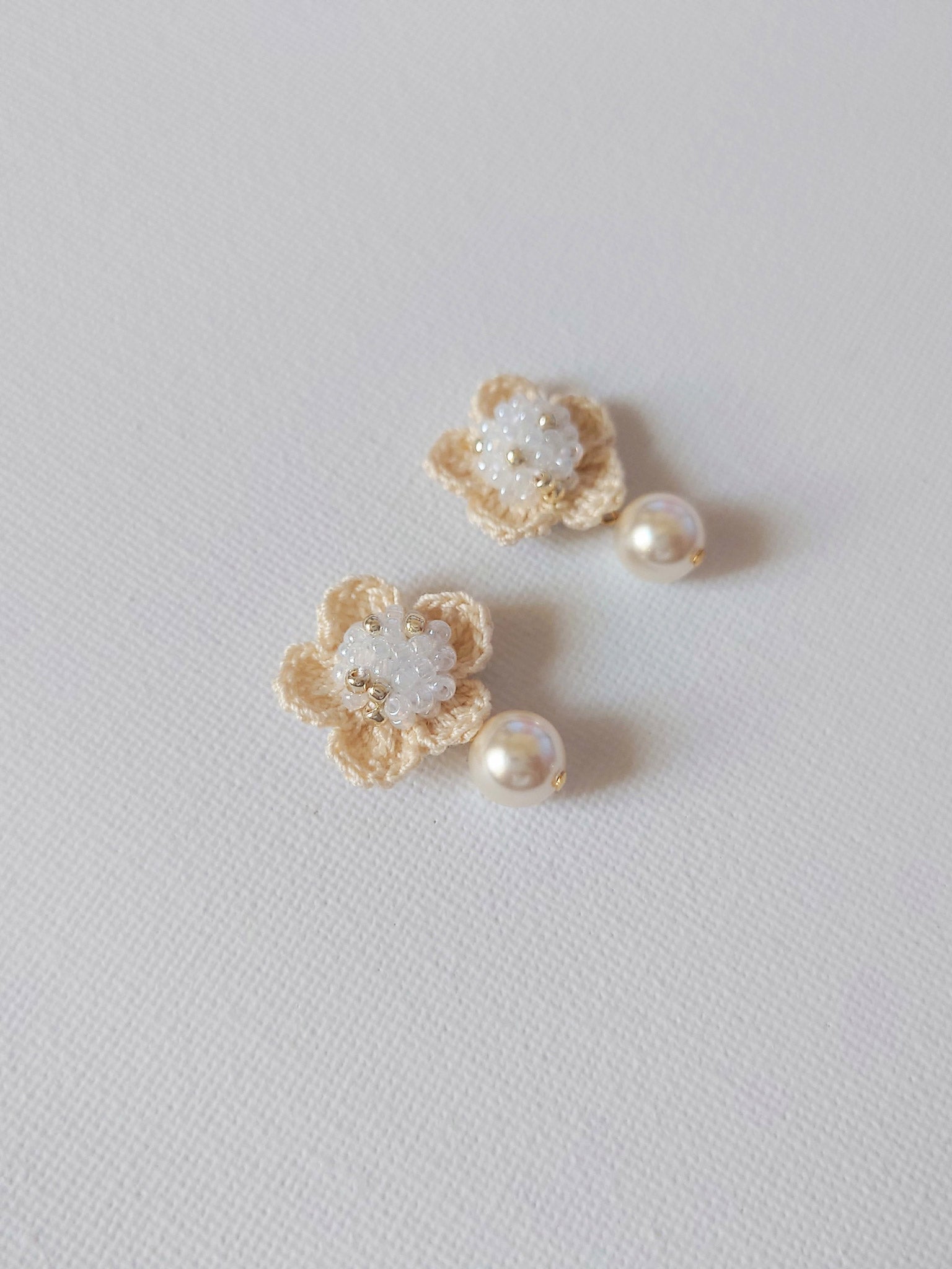 Floral Mariota Earrings in White Right
