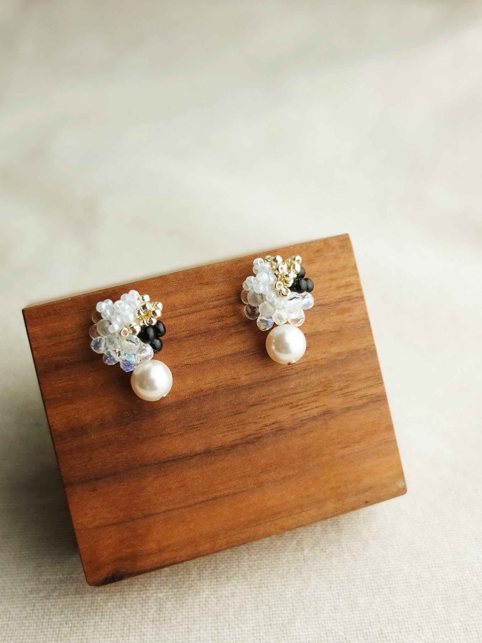Juliet Mariota Earrings Display