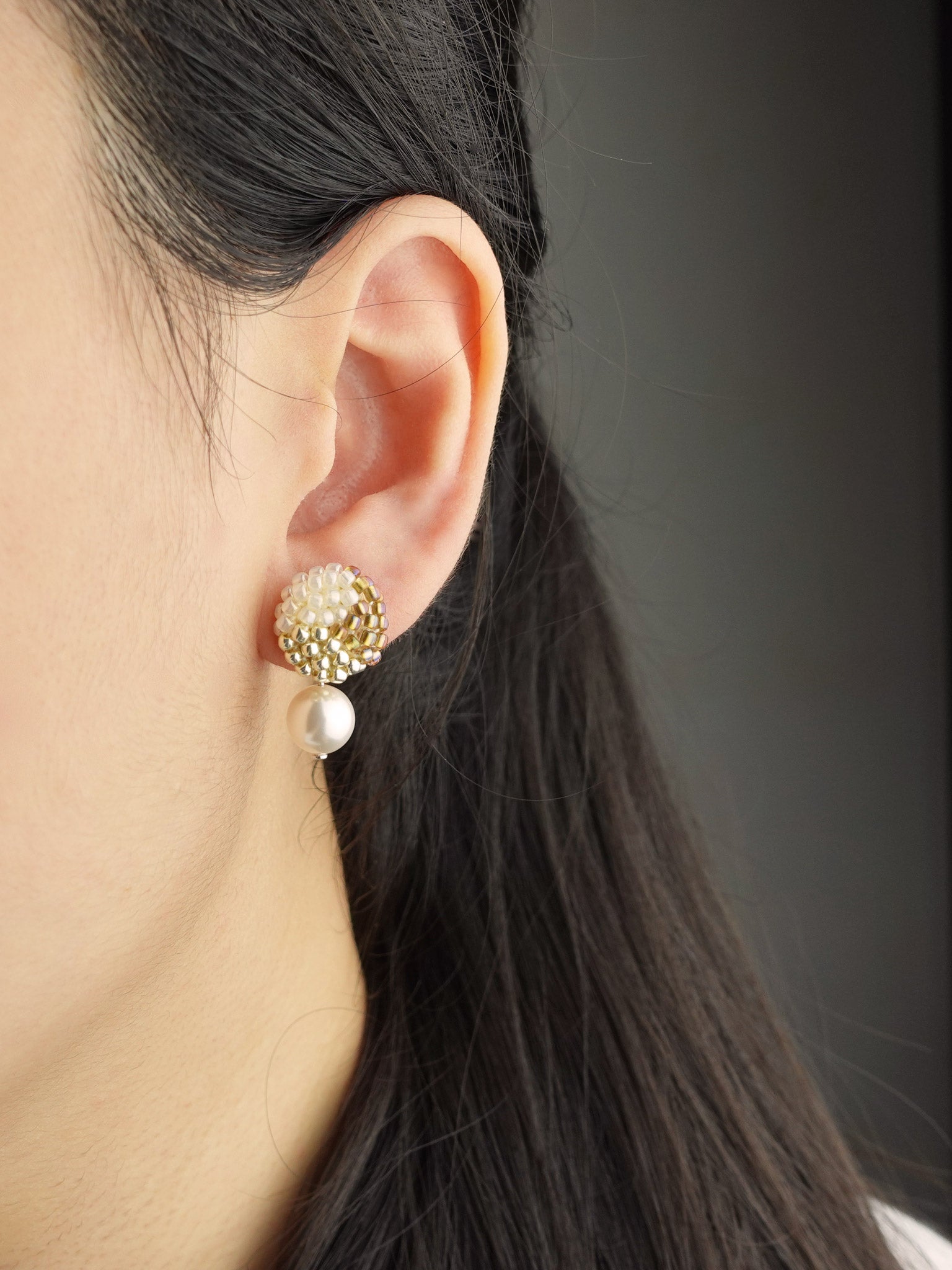 Mariota Trio Earrings in Caramel Brown Model