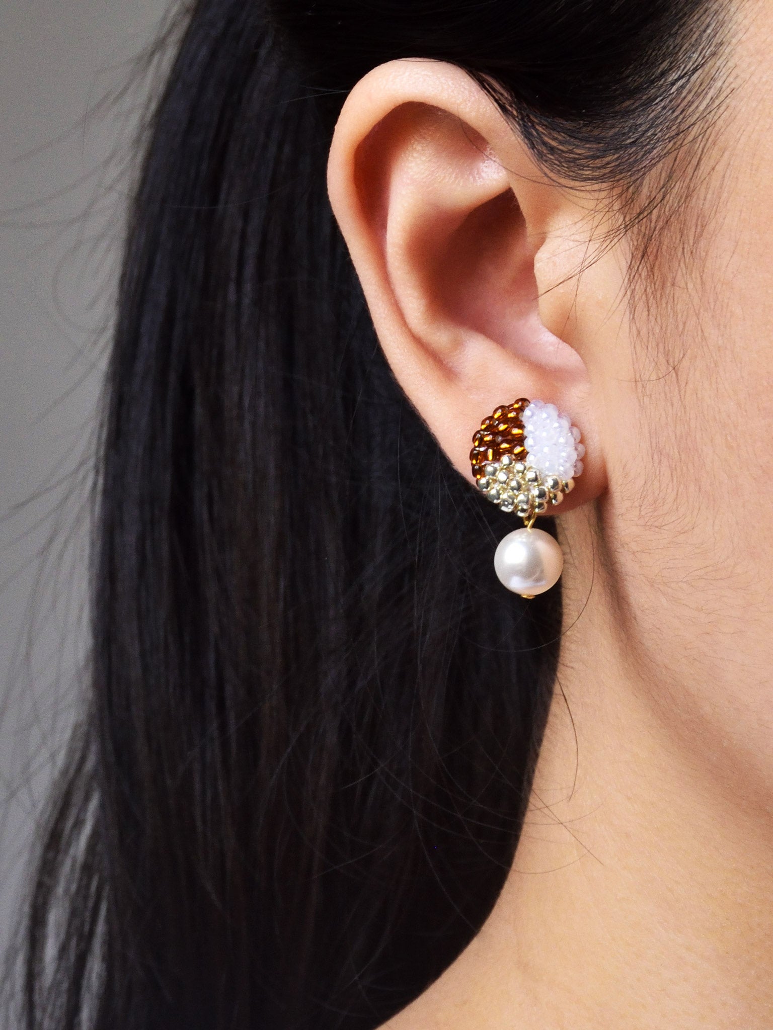 Mariota Trio Earrings in Dark Amber Model