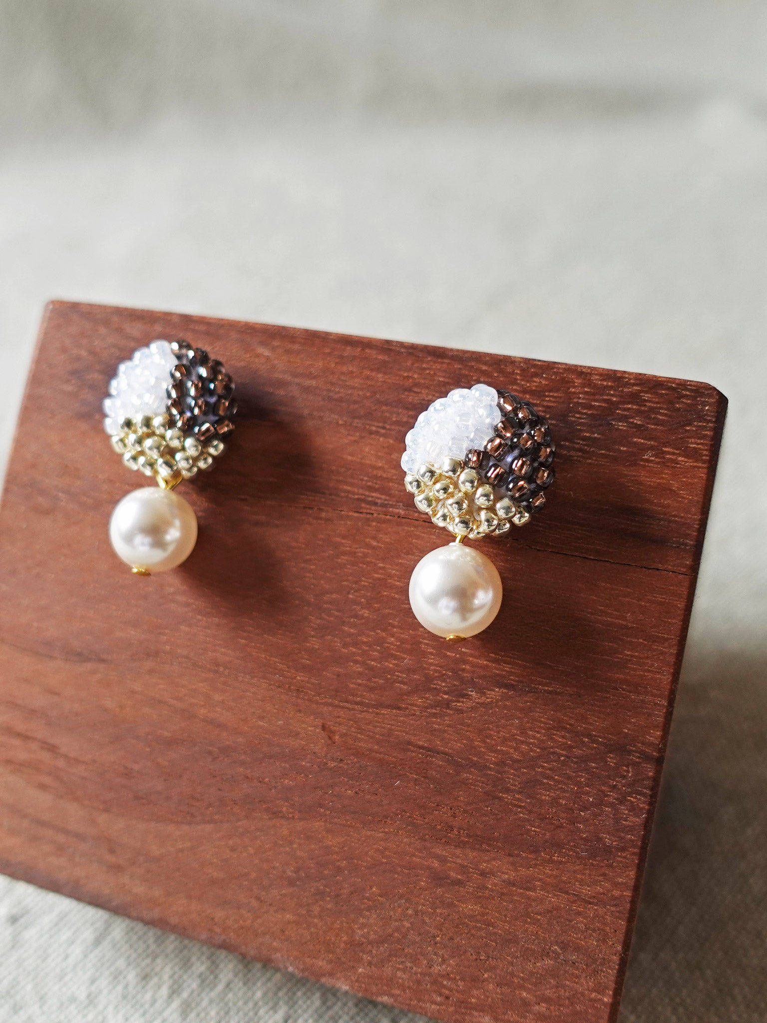 Mariota Trio Earrings in Umber Display
