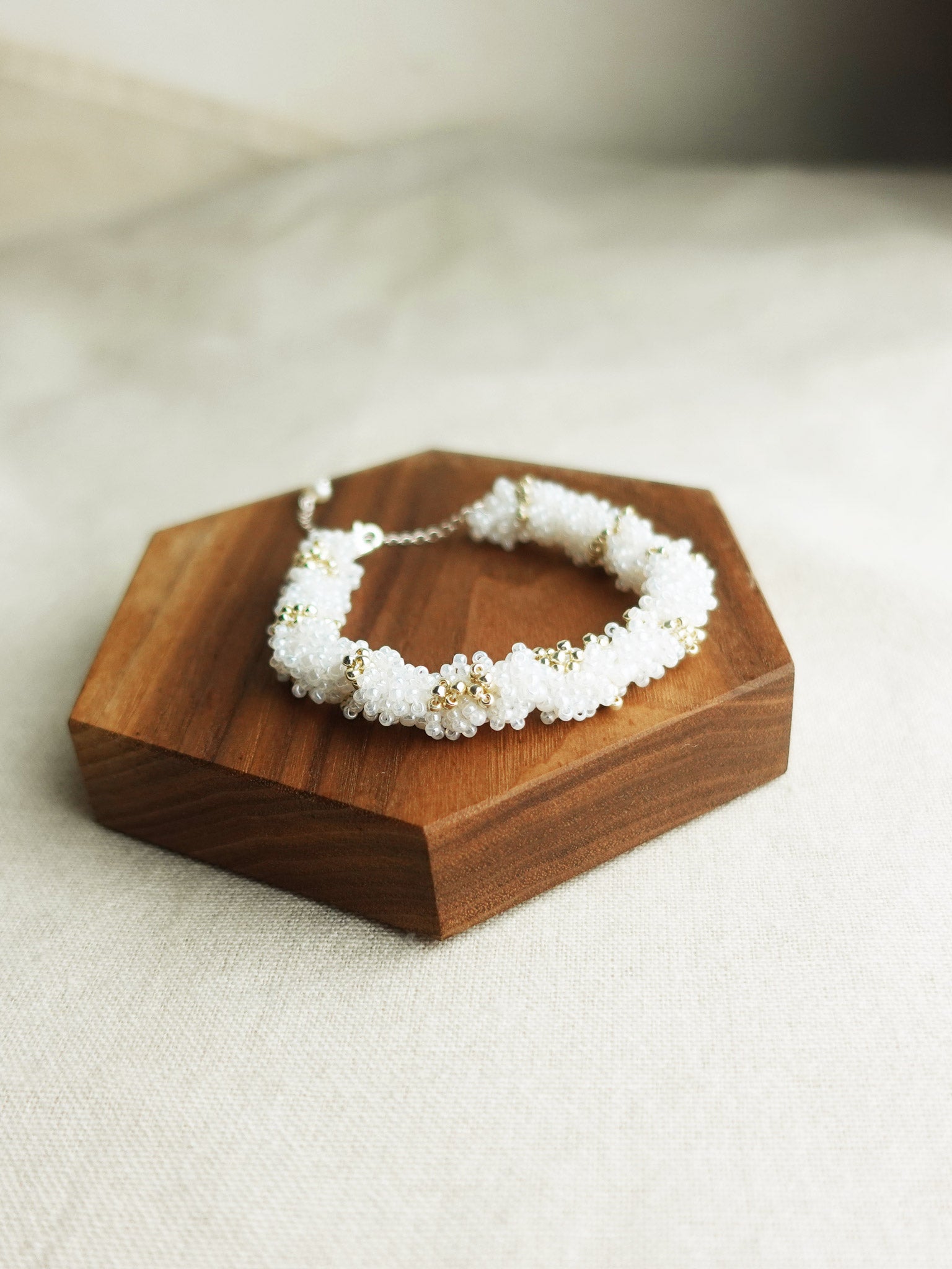 Meadow Star Dust Bracelet in White Display Front