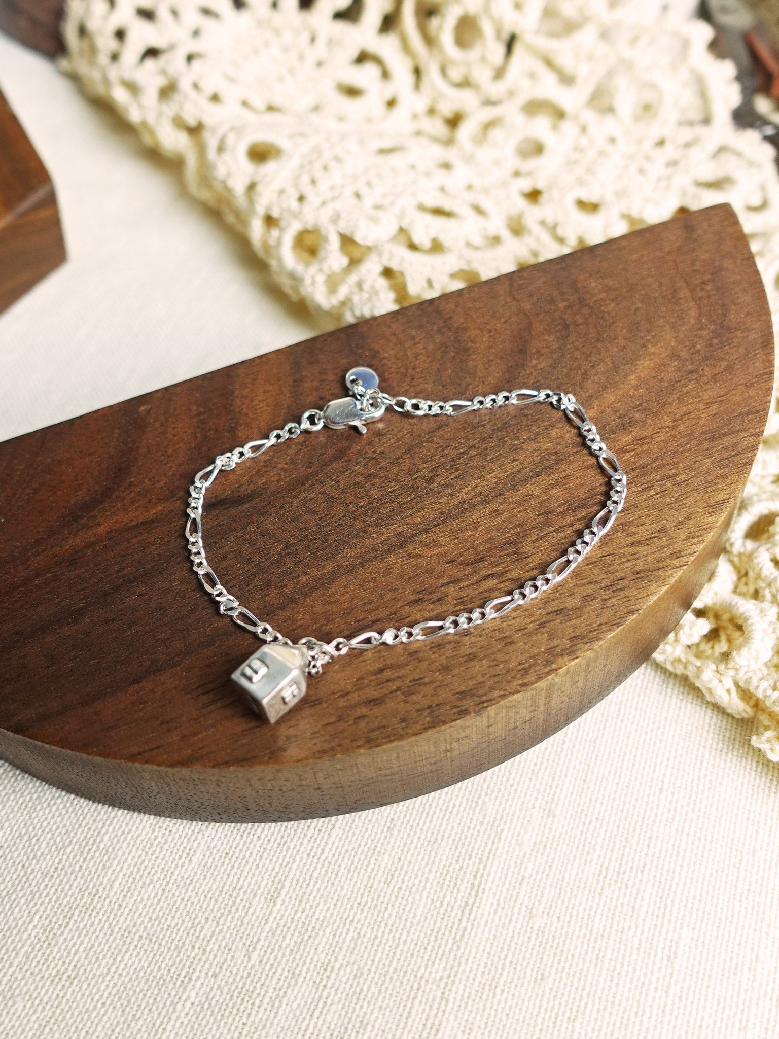 Miniature House Bracelet I Chain
