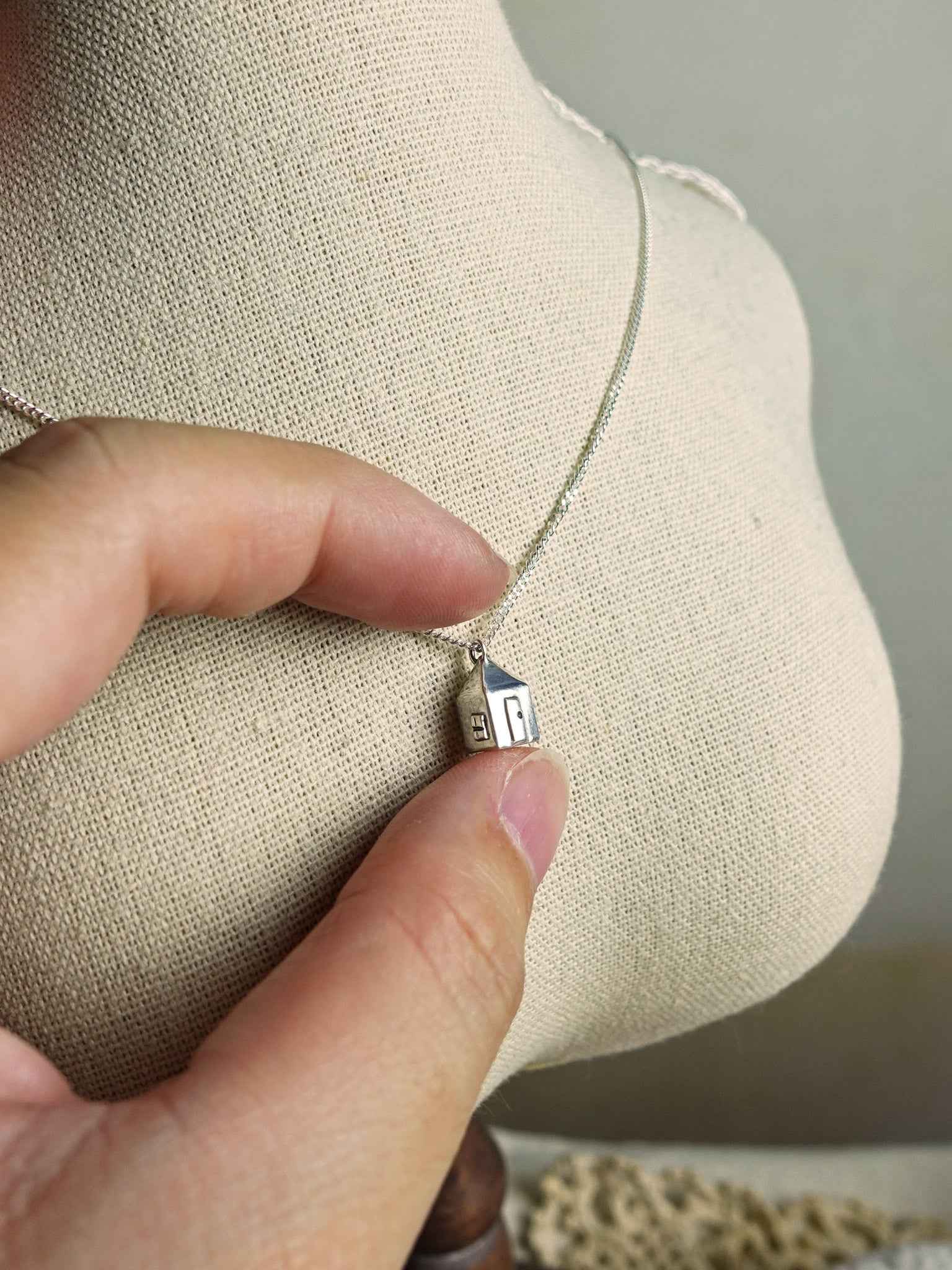 Miniature House Necklace II Display Size