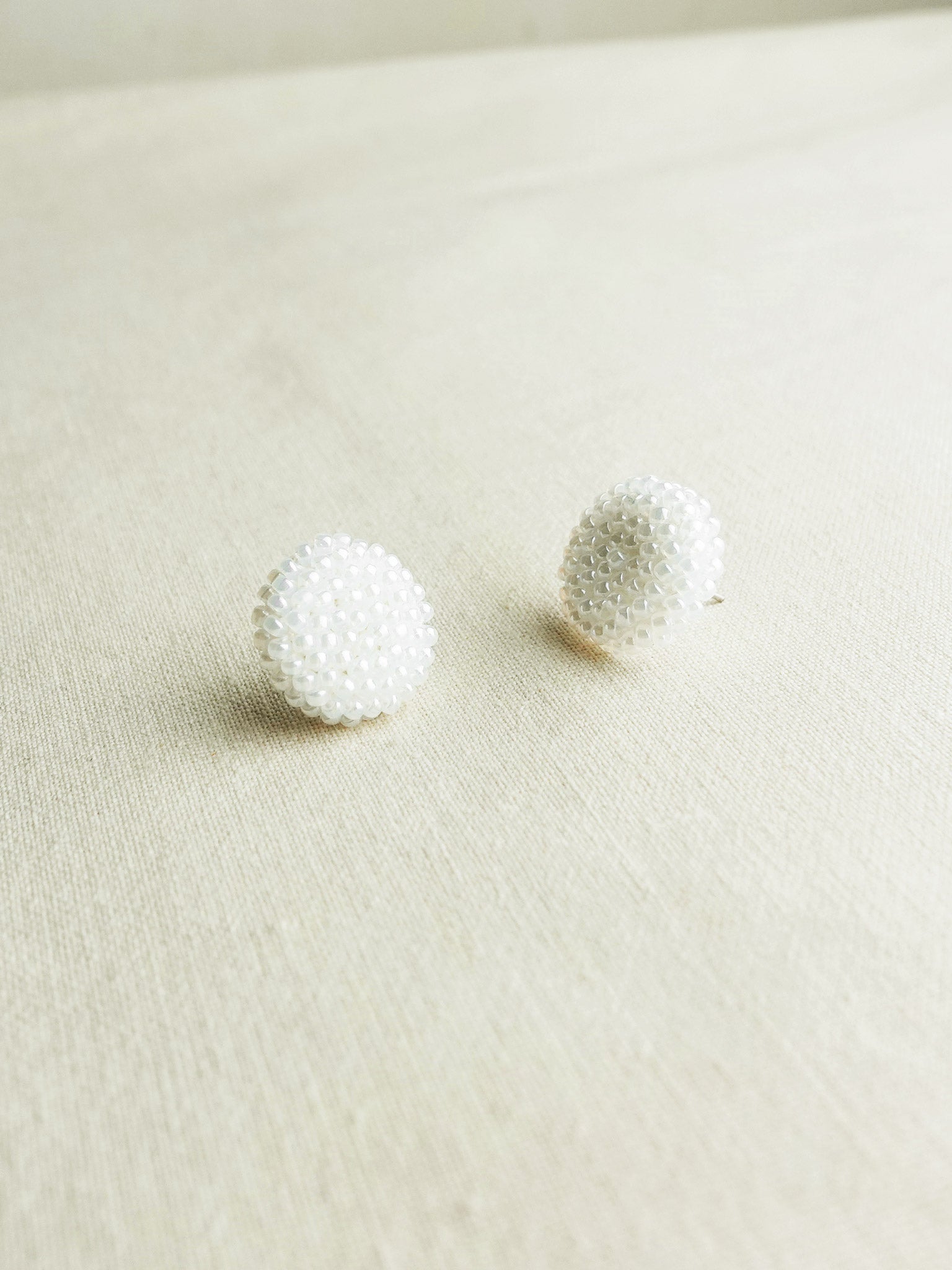 Prelude Maxi Stud Earrings in White Side