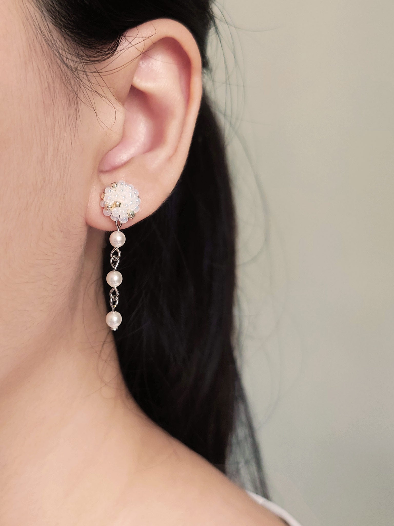 Raindrops on the Window Earrings Model