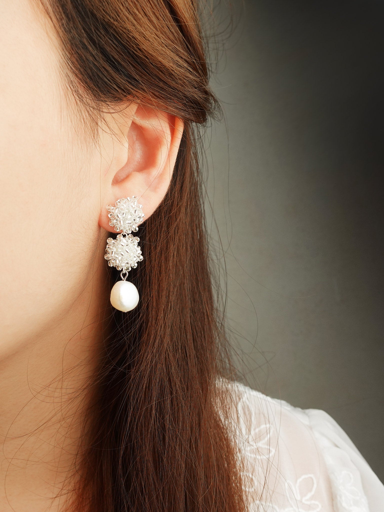 Richele Earrings in Silver Model