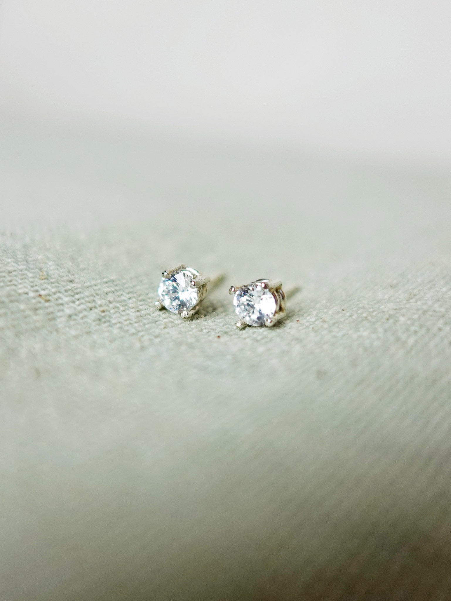 Zircon Stud Earrings in White Front
