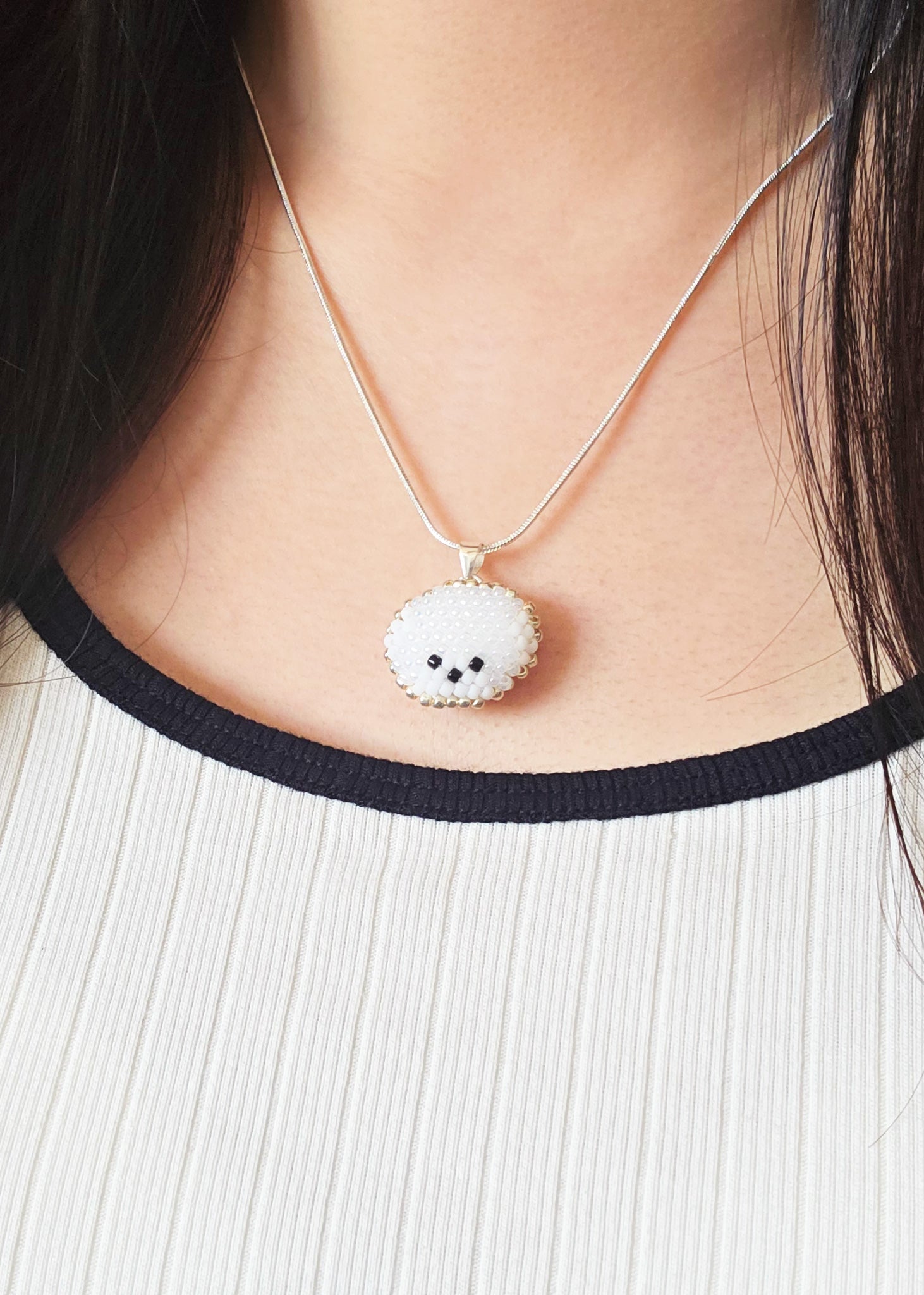 Bichon Frisé Necklace Model Close