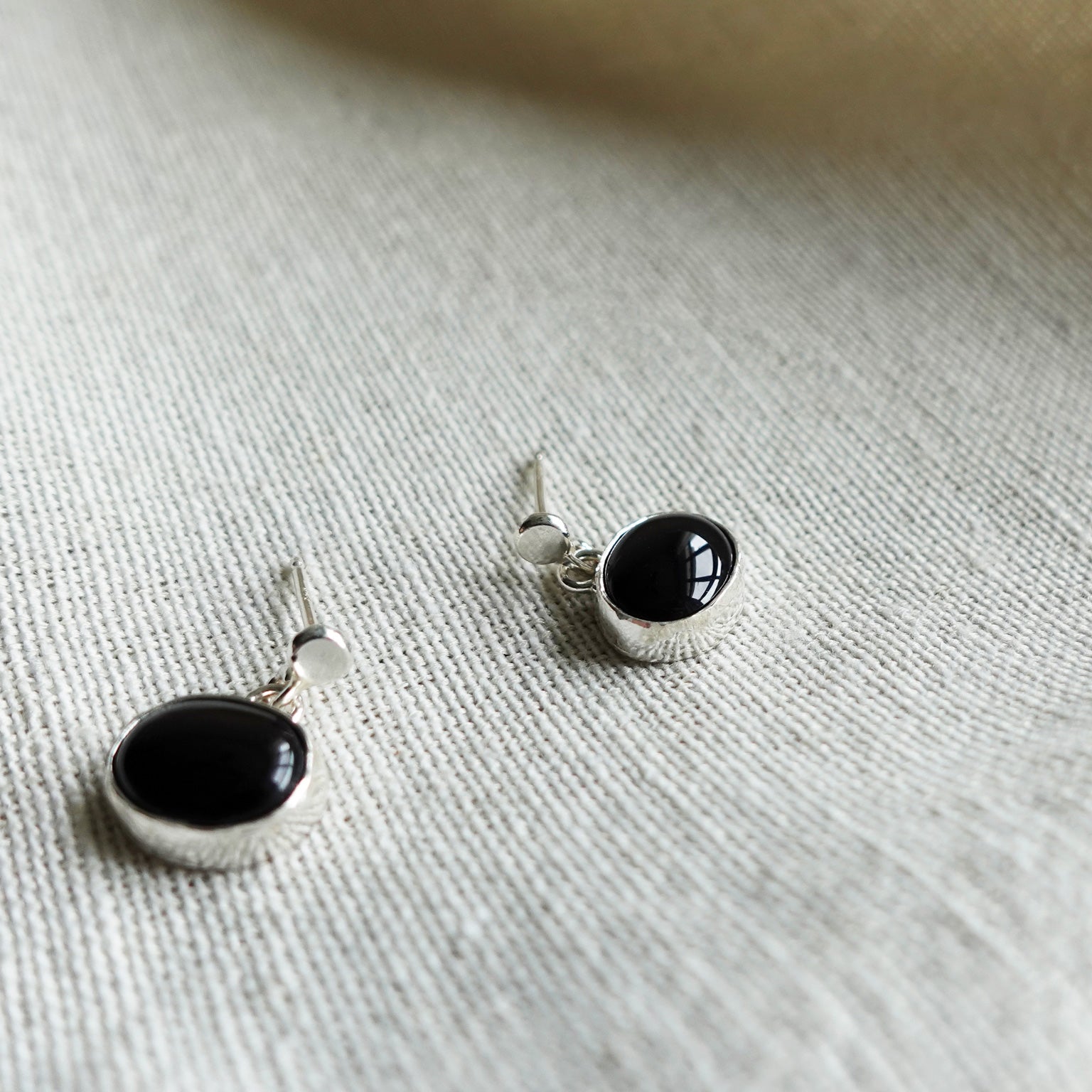 Black Oval Onyx Drop Earrings Top