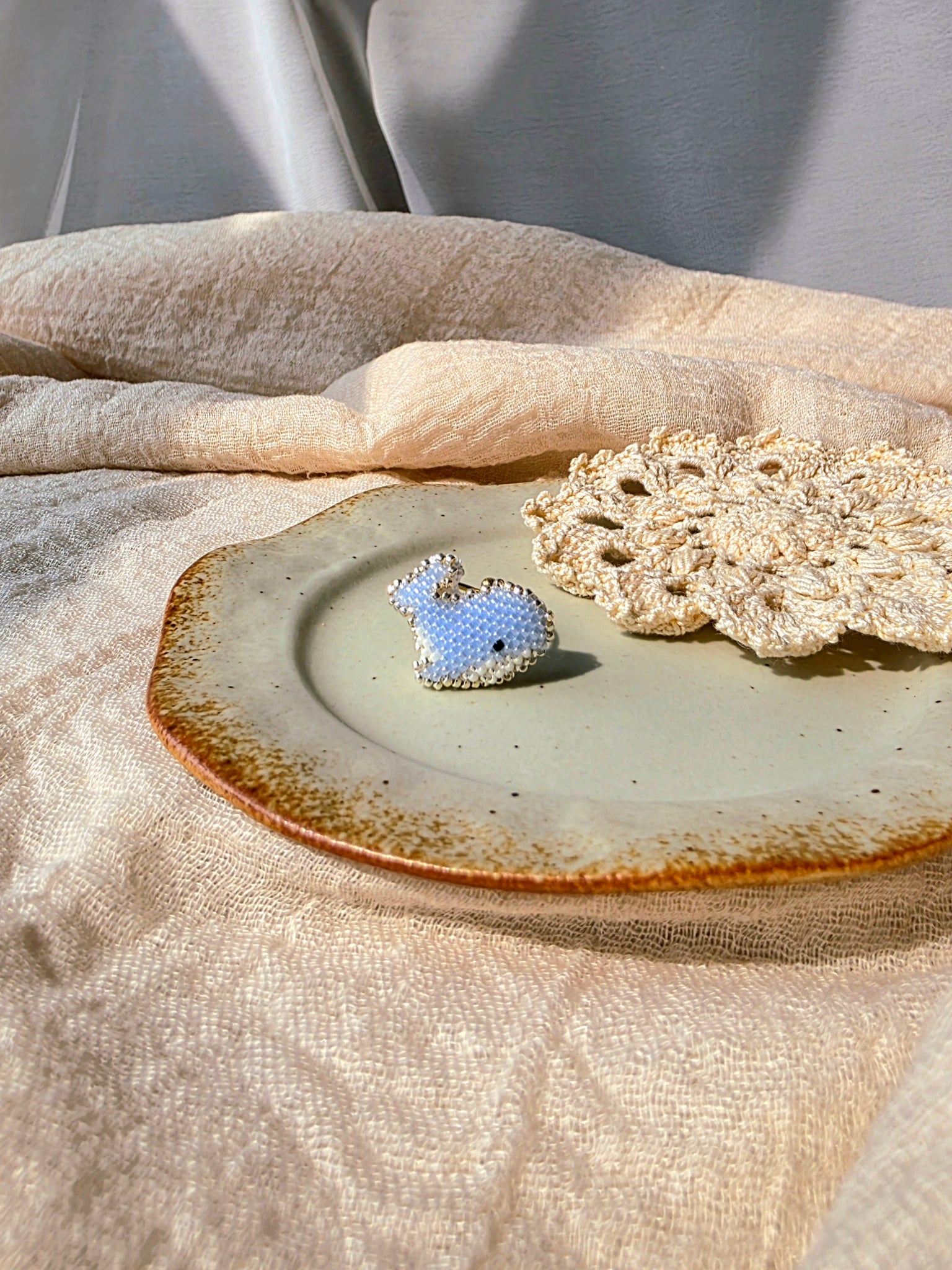 Blue whale ring front