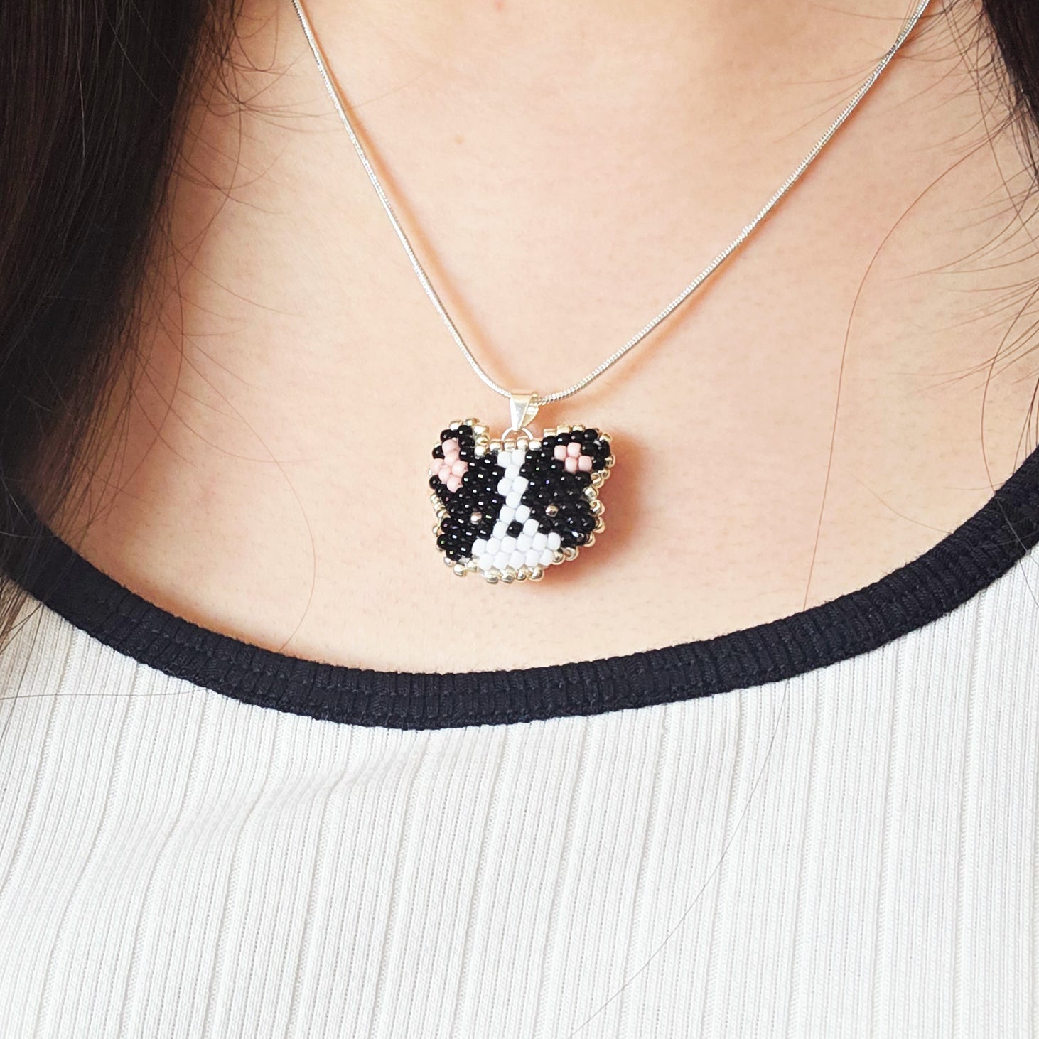 Border Collie Necklace Model Close